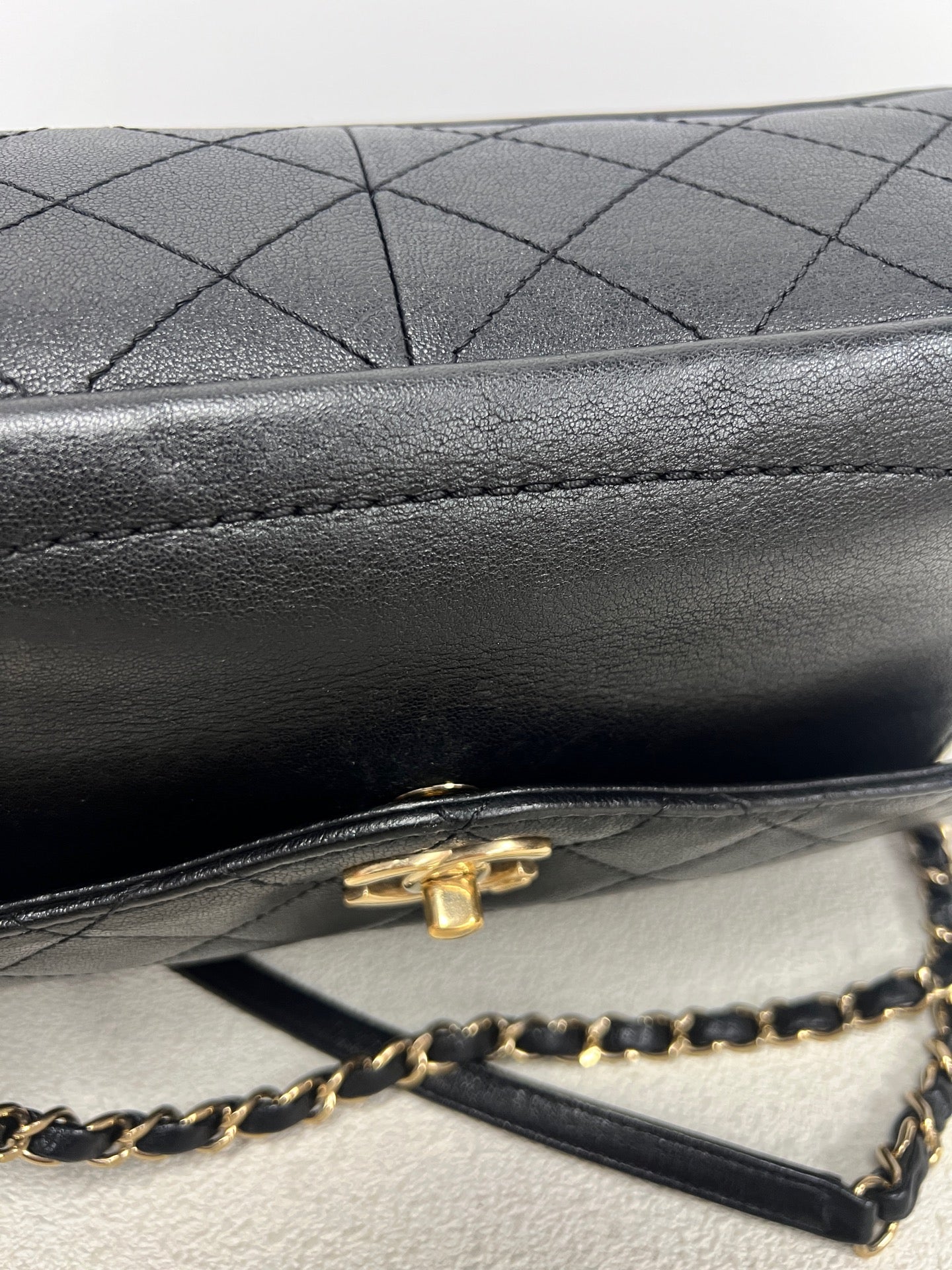 Chanel - Other - Leather - Black - (small)