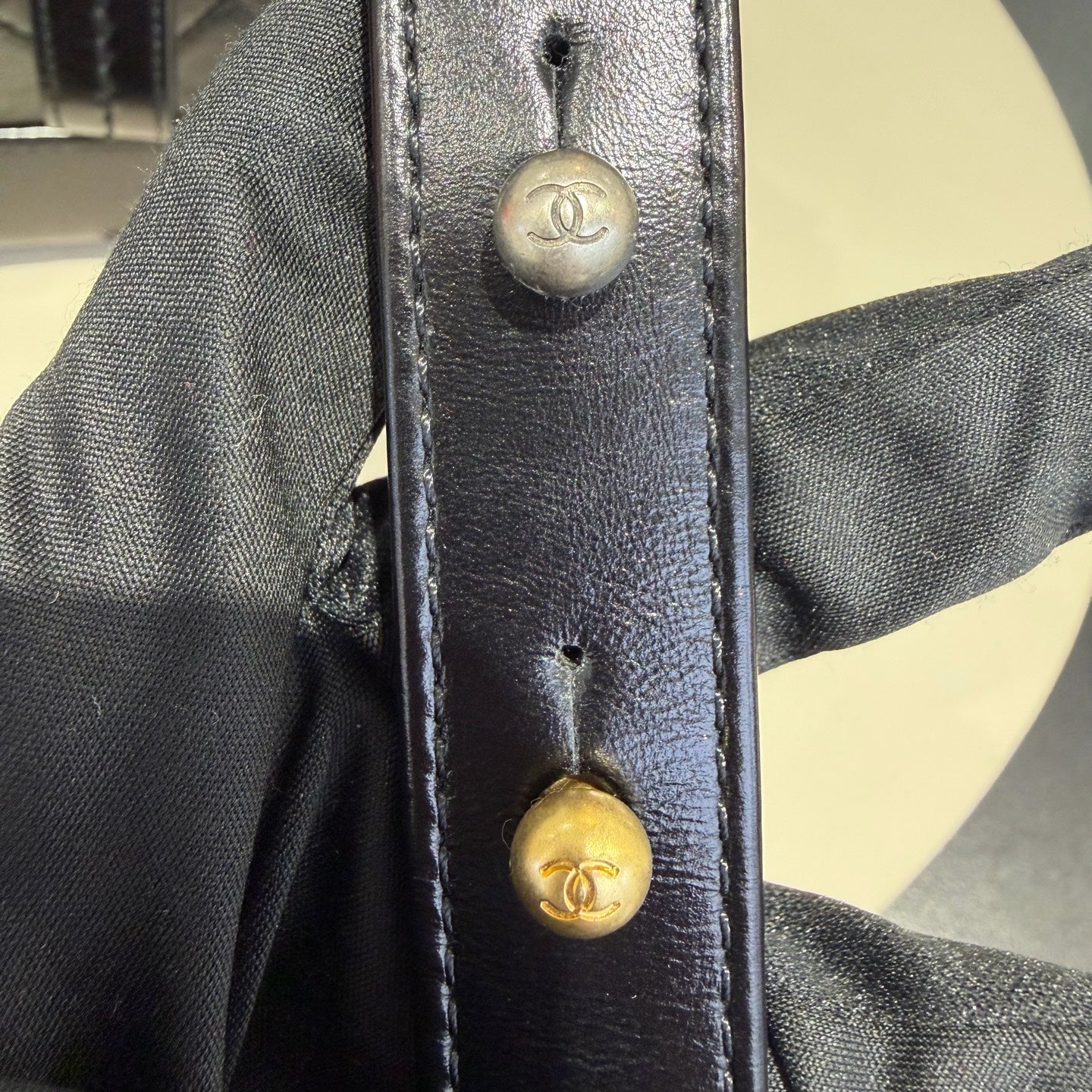 Chanel - Other - Leather - Black - (small)