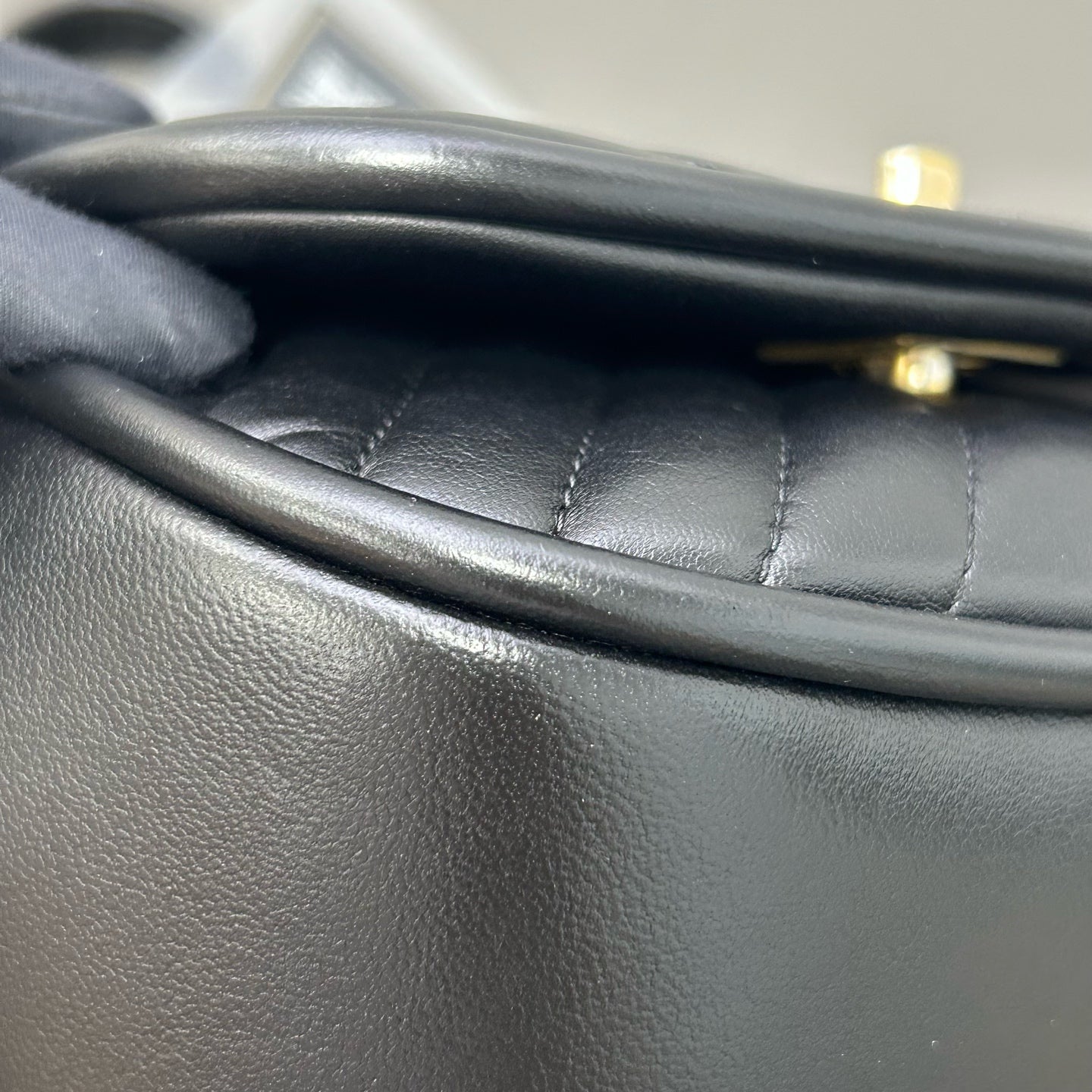Chanel - Other - Leather - Black - (small)