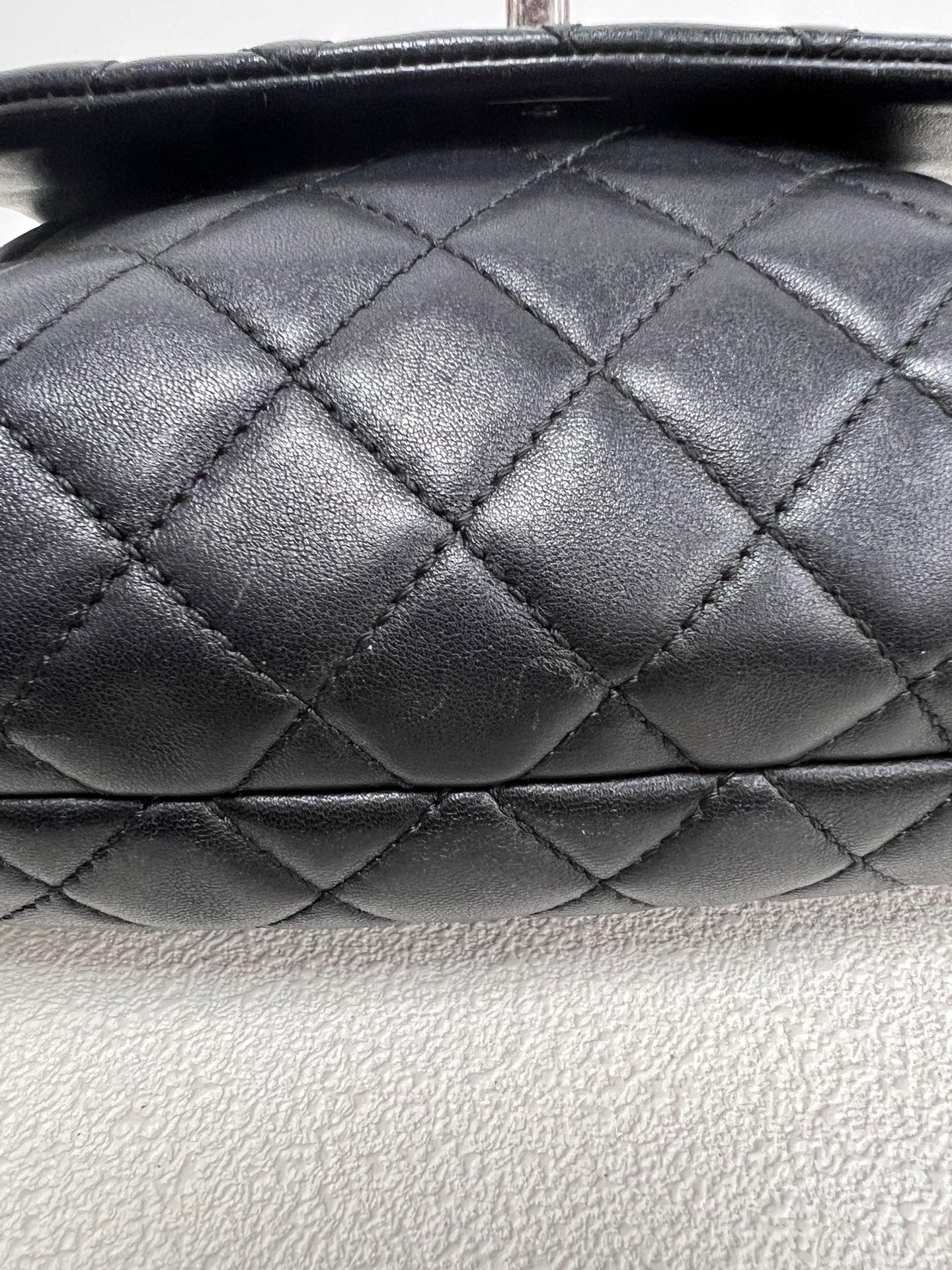 Chanel - Other - Leather - Black - (small)