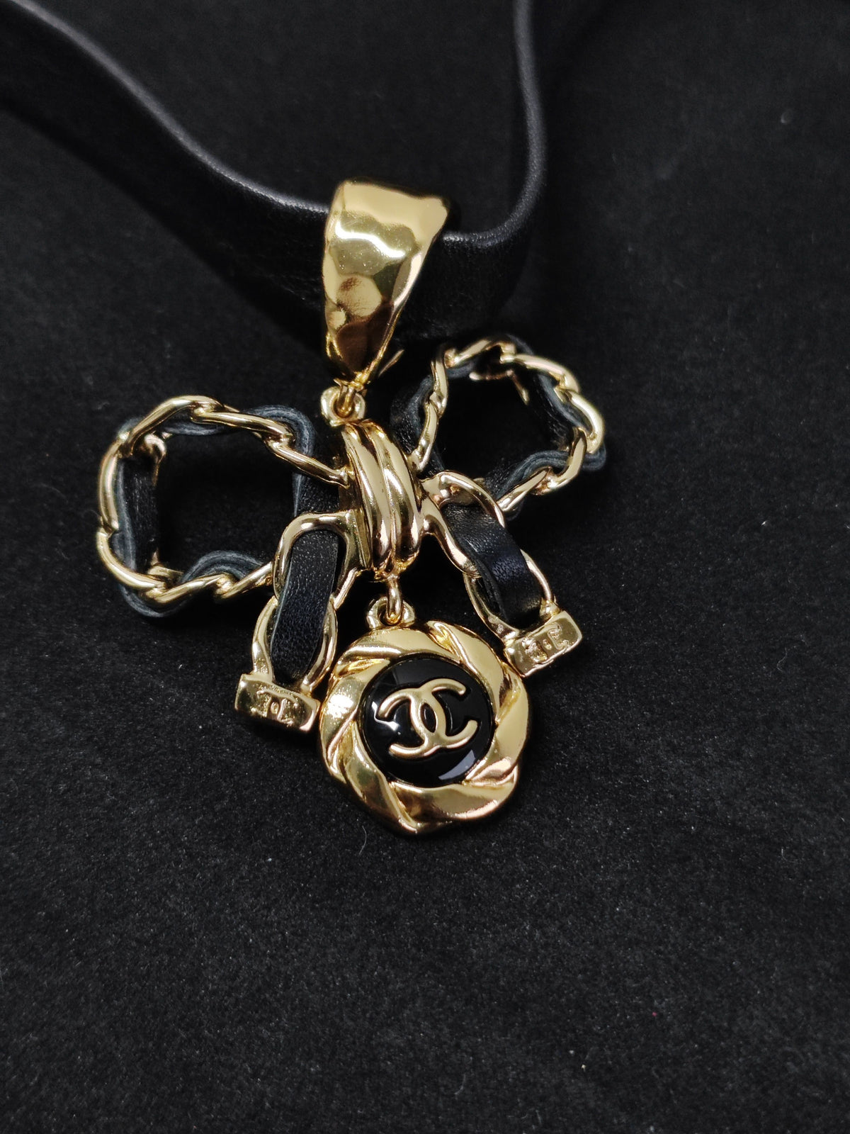 Chanel - Other - Leather - Black - (Taille Unique)