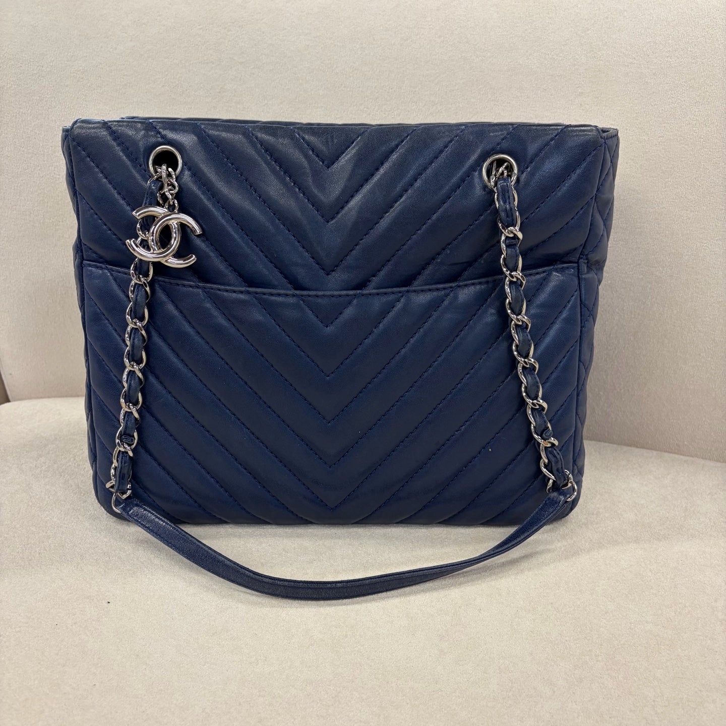 Chanel - Other - Leather - Blue - (medium)