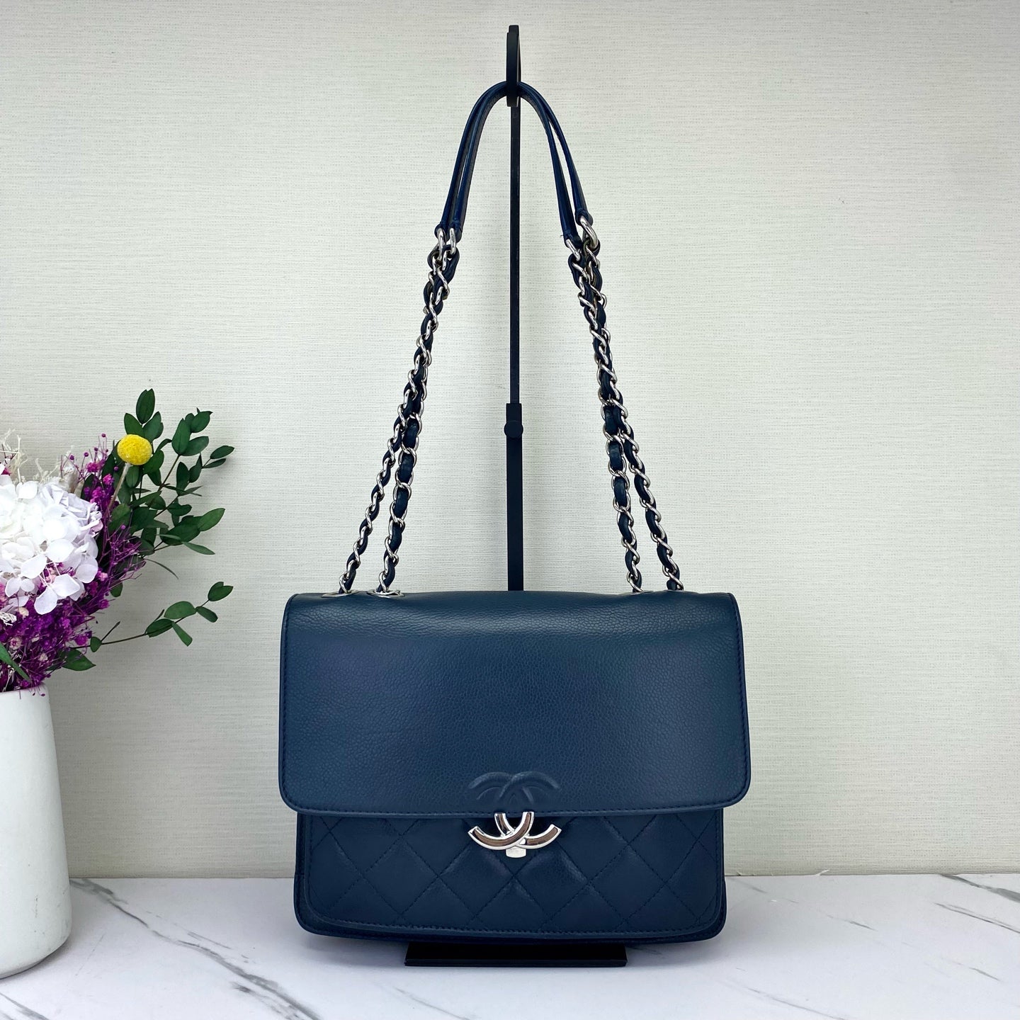 Chanel - Other - Leather - Blue - (medium)