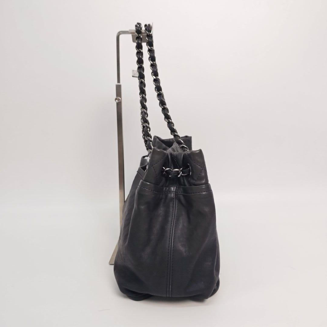 Chanel - Other - Leather - Blue - (medium)
