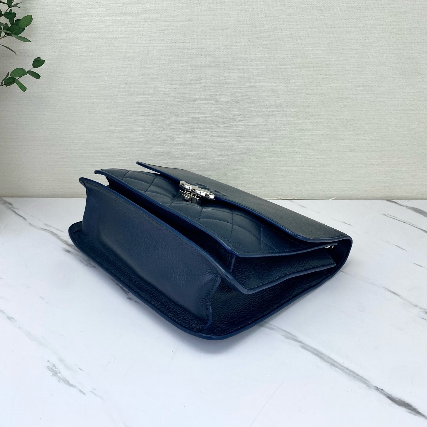 Chanel - Other - Leather - Blue - (medium)