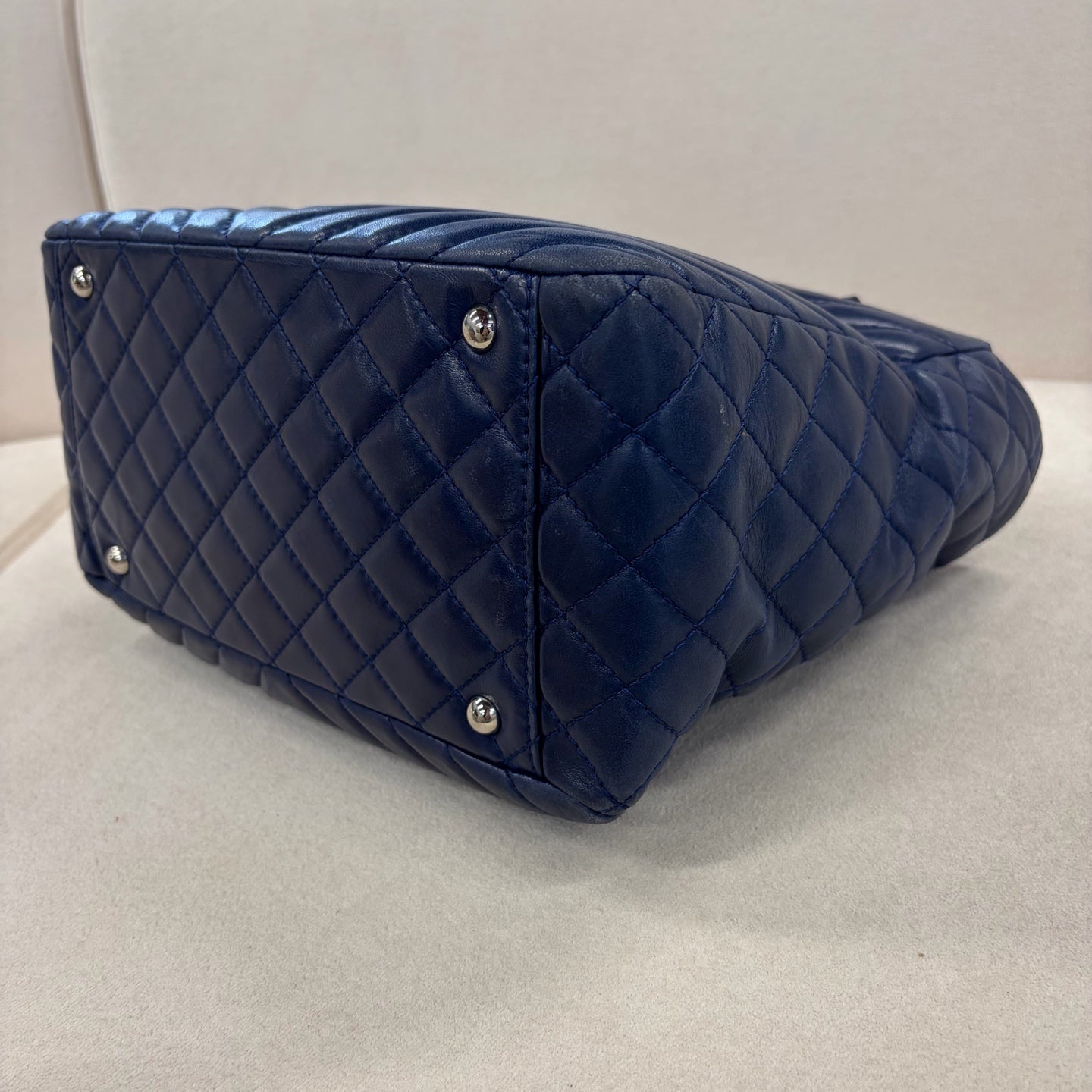 Chanel - Other - Leather - Blue - (medium)
