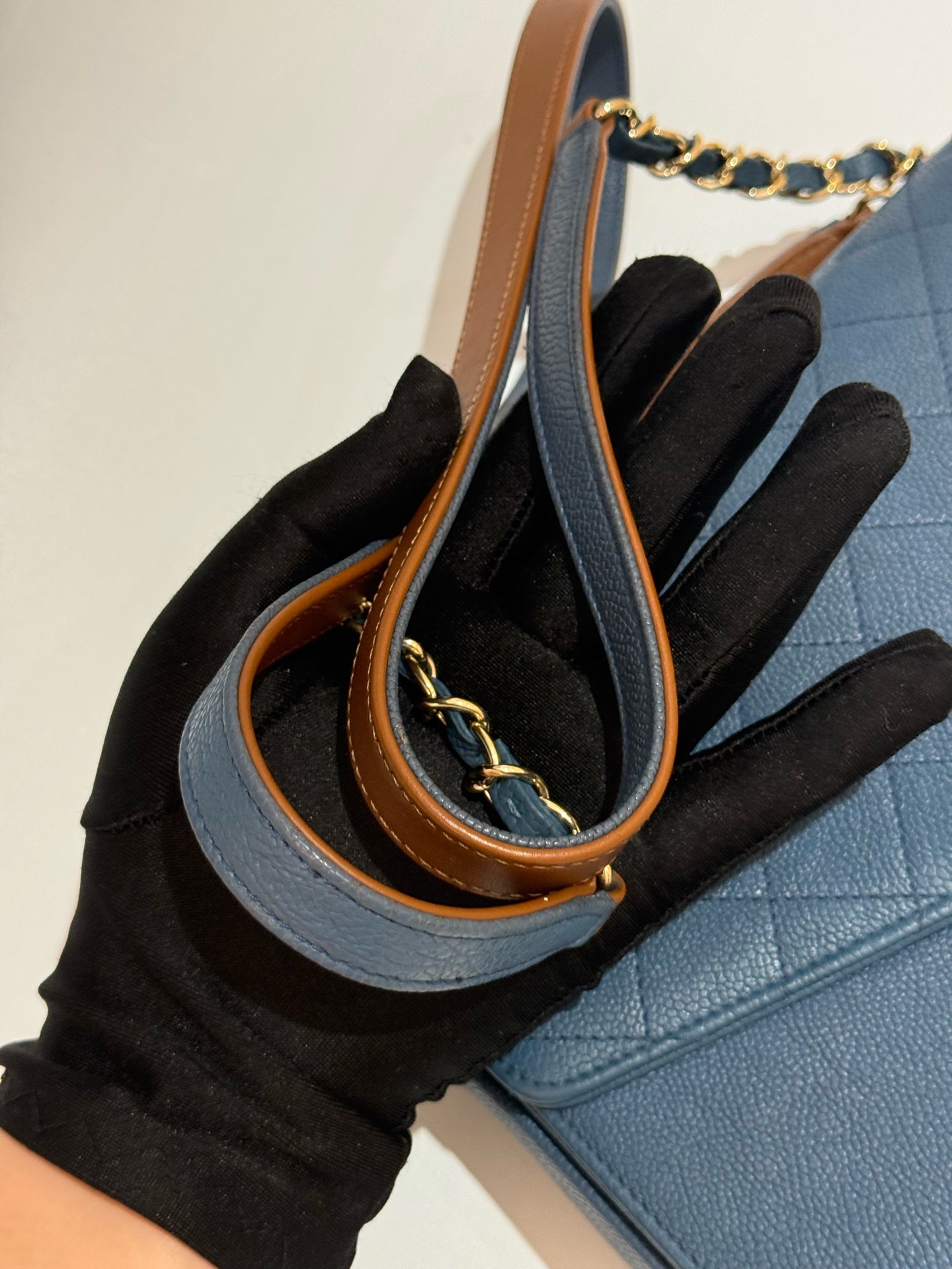 Chanel - Other - Leather - Blue - (small)