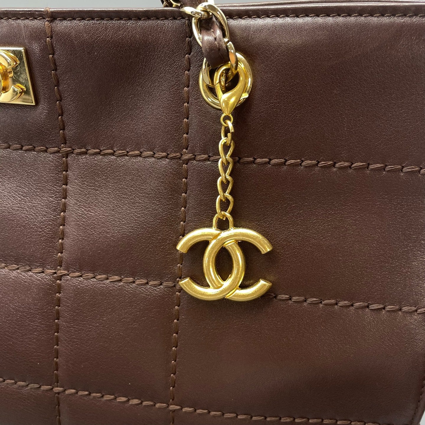 Chanel - Other - Leather - Brown - (Large)
