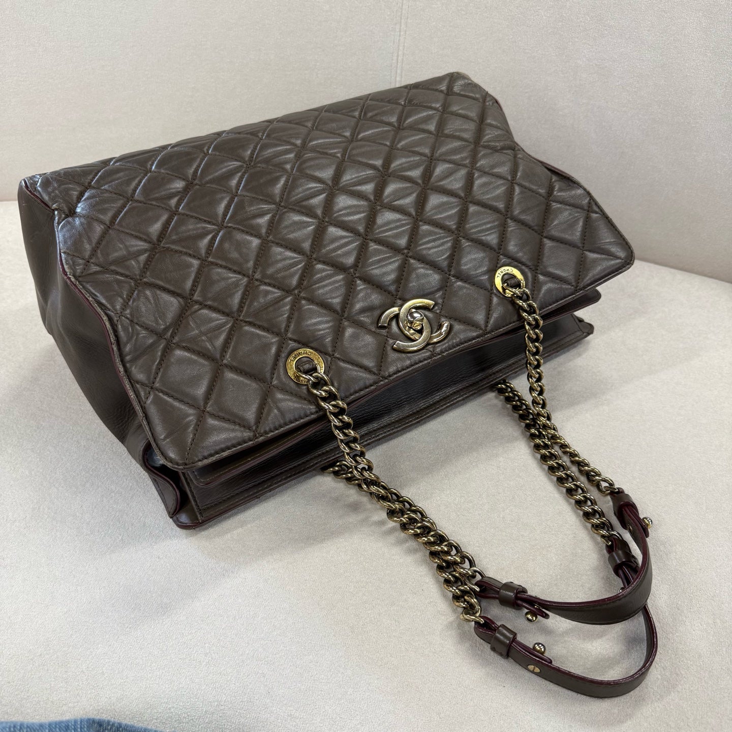 Chanel - Other - Leather - Brown - (large)