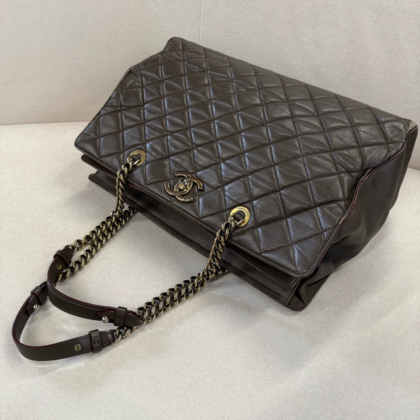 Chanel - Other - Leather - Brown - (large)