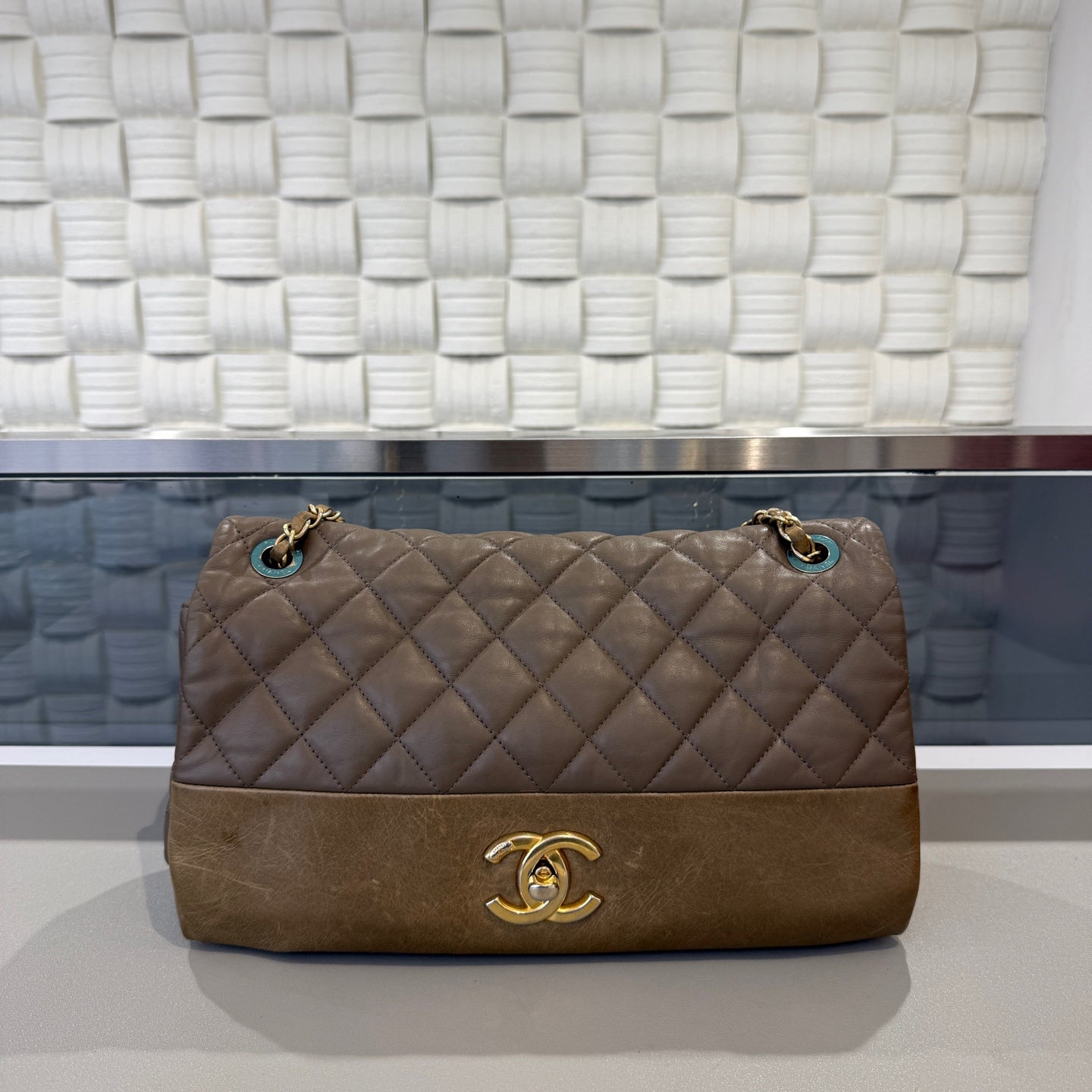 Chanel - Other - Leather - Brown - (Medium)