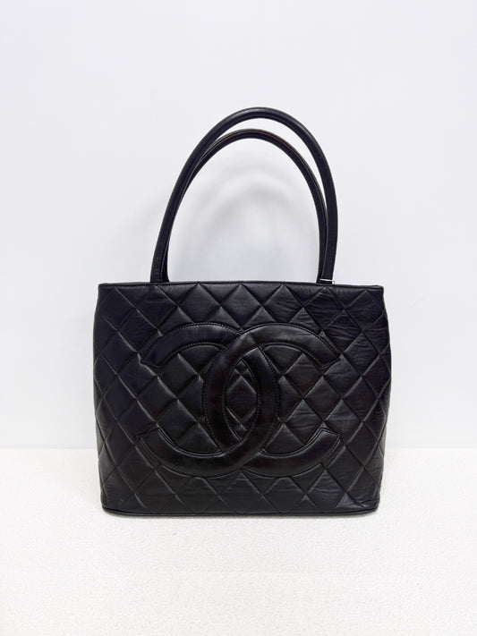 Chanel - Other - Leather - Brown - (medium)