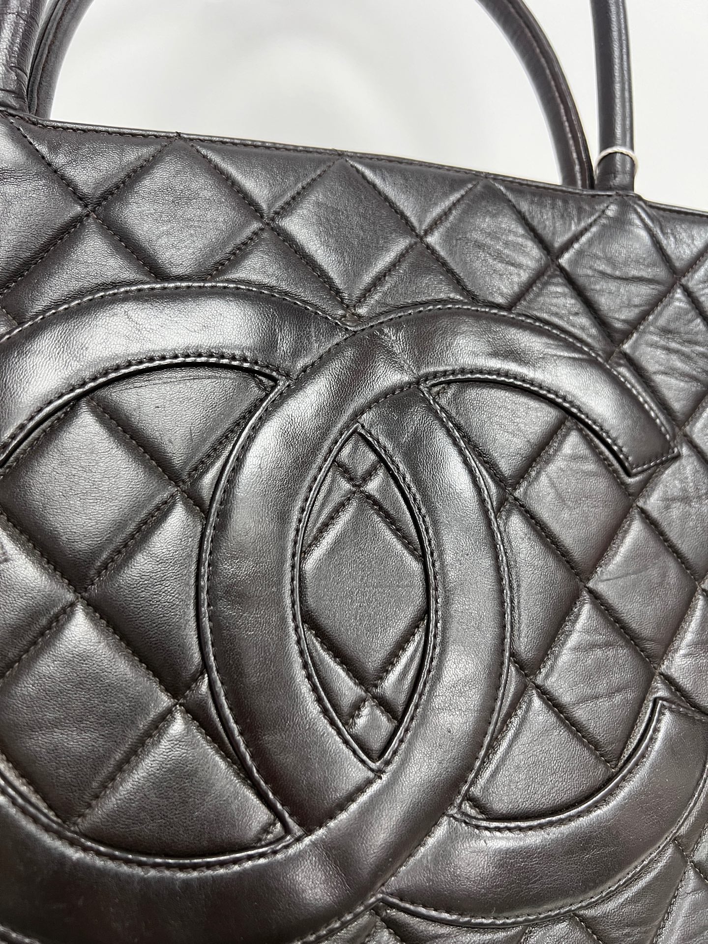 Chanel - Other - Leather - Brown - (medium)
