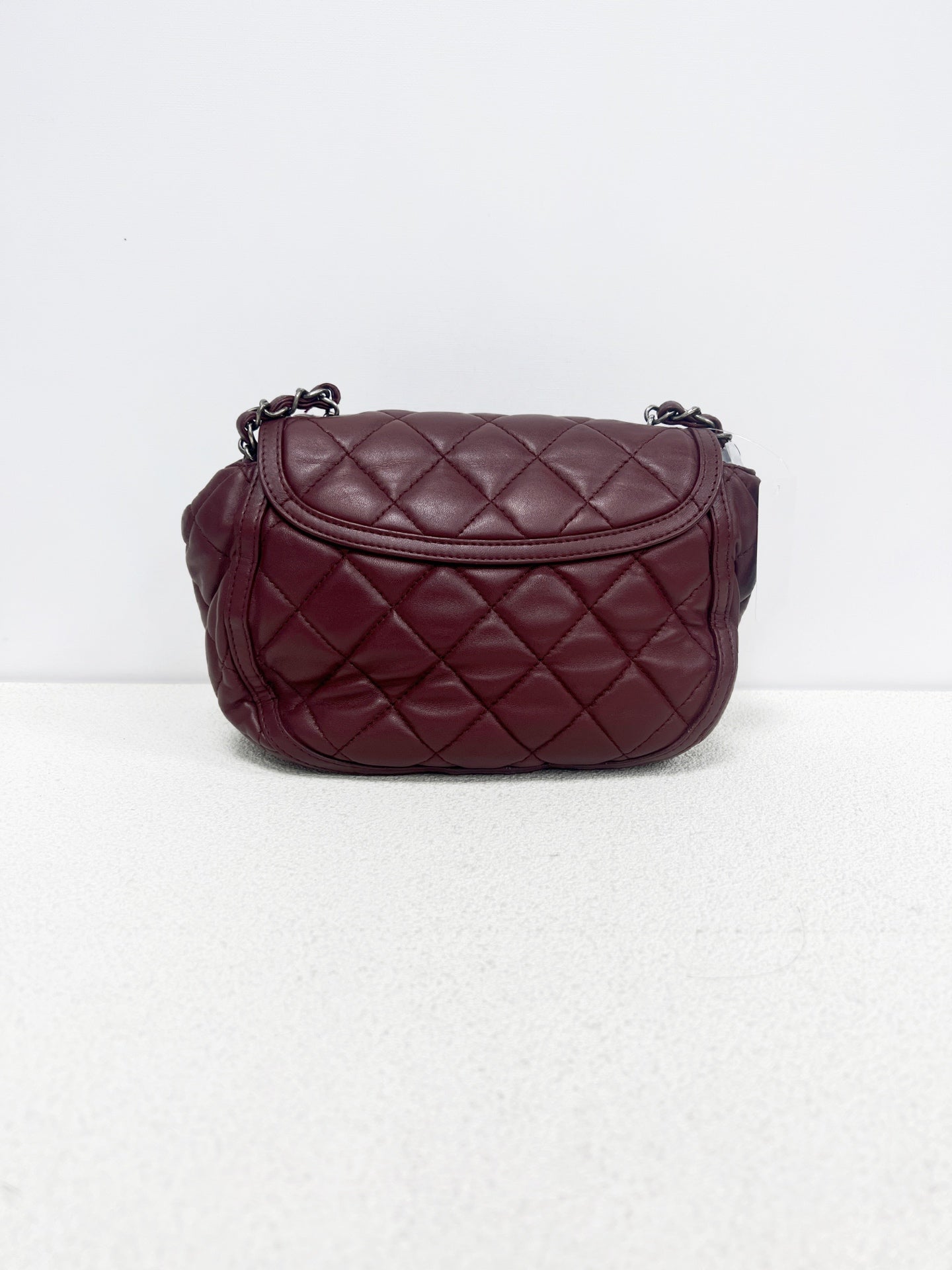 Chanel - Other - Leather - Burgundy - (medium)