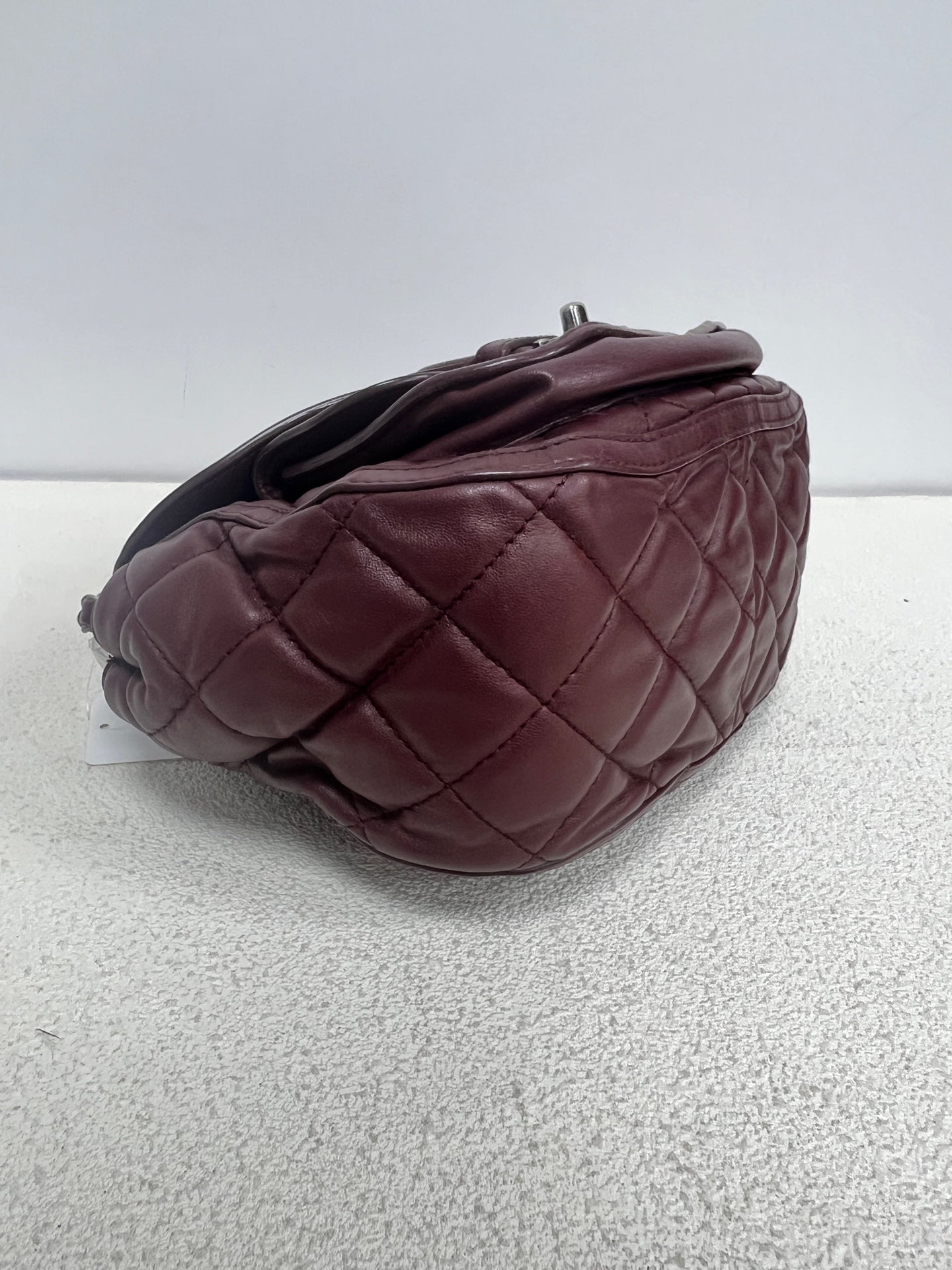 Chanel - Other - Leather - Burgundy - (medium)