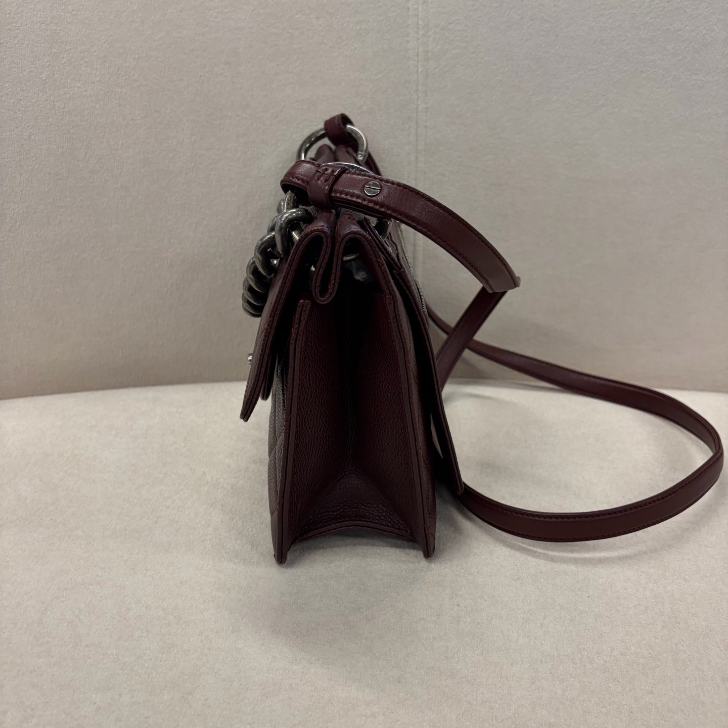 Chanel - Other - Leather - Burgundy - (medium)