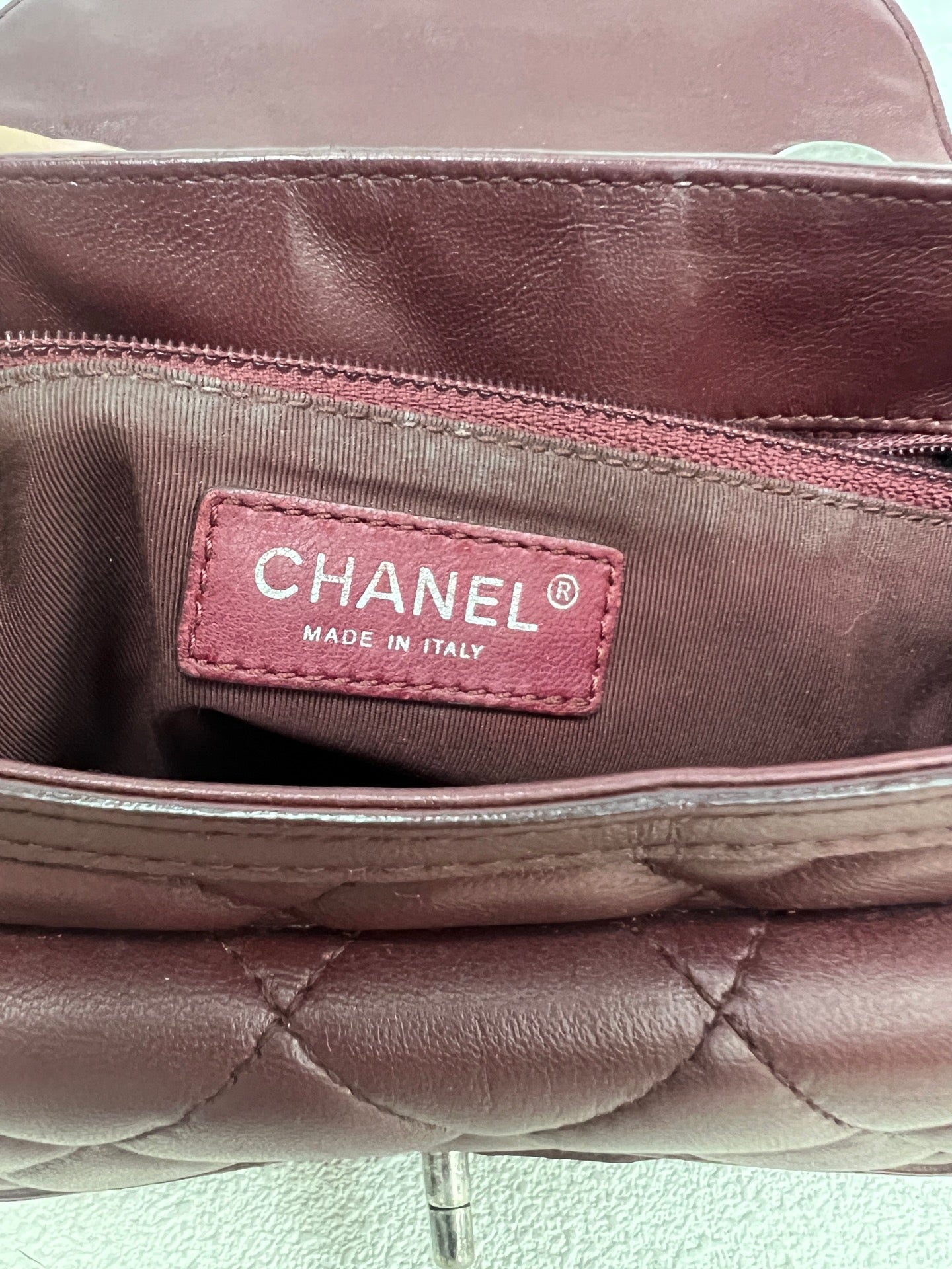 Chanel - Other - Leather - Burgundy - (medium)