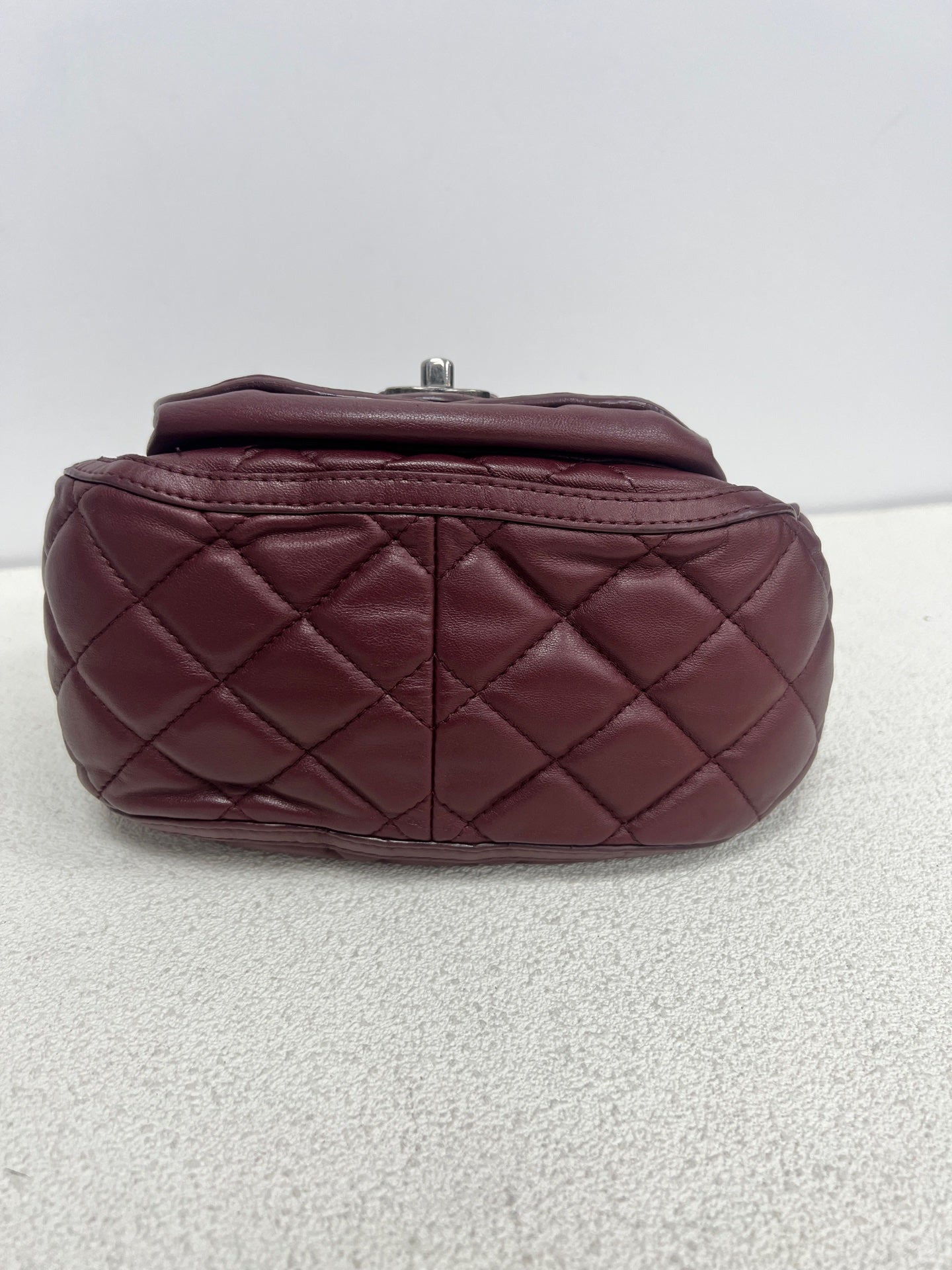 Chanel - Other - Leather - Burgundy - (medium)