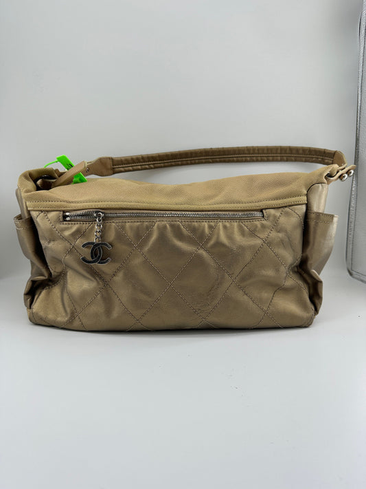 Chanel - Other - Leather - Gold - (large)