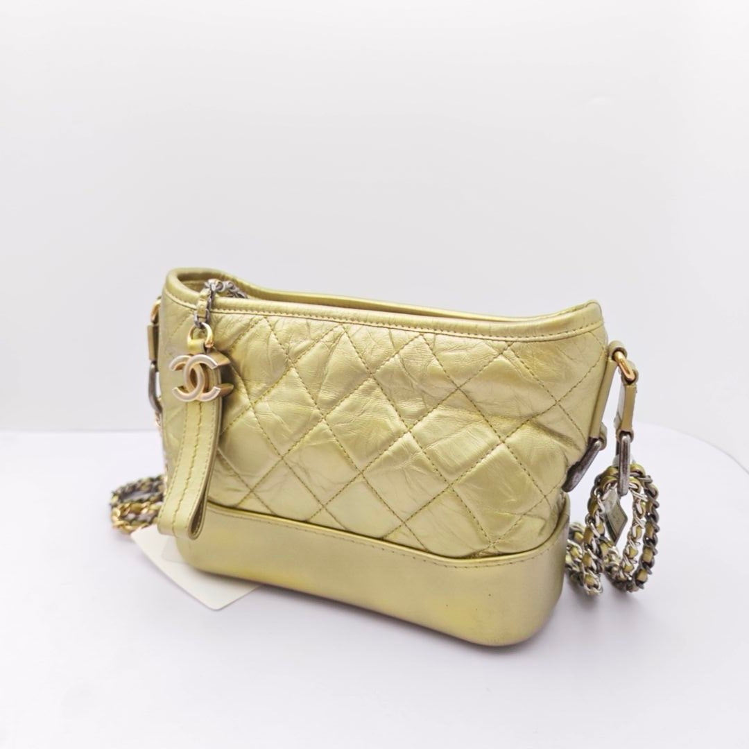 Chanel - Other - Leather - Gold - (small)