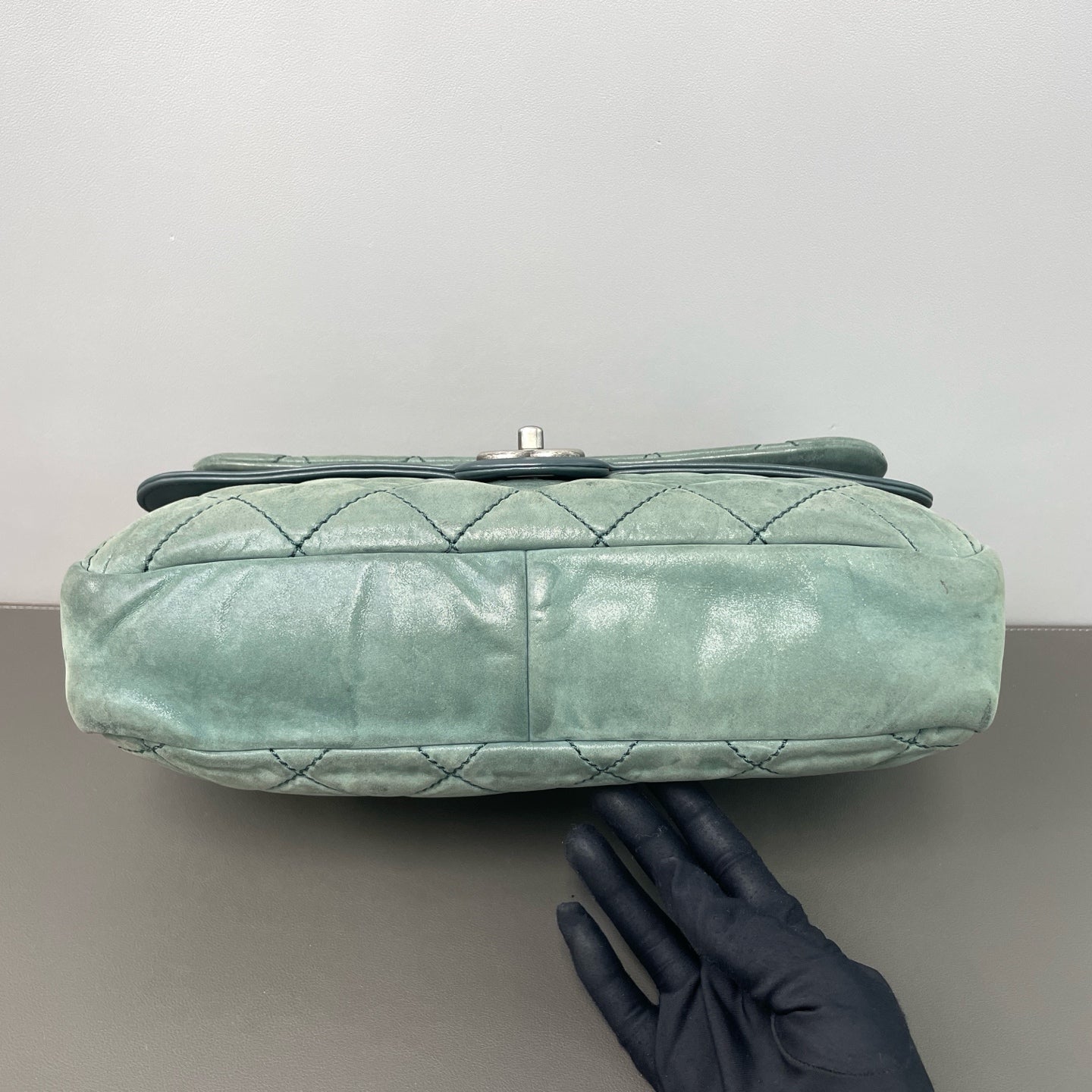 Chanel - Other - Leather - Green - (medium)