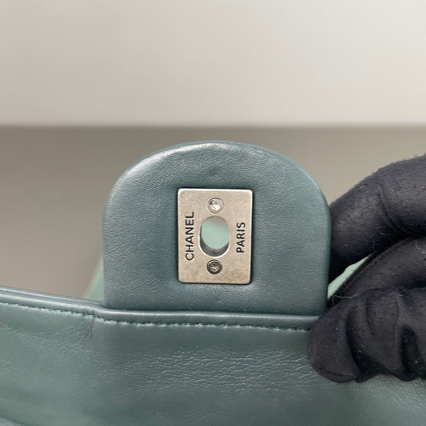 Chanel - Other - Leather - Green - (medium)