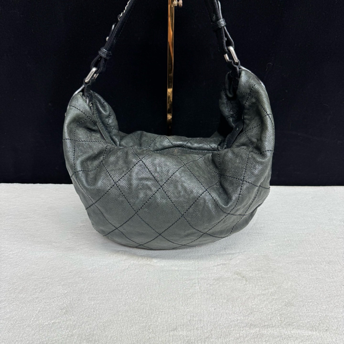 Chanel - Other - Leather - Grey - (Large)