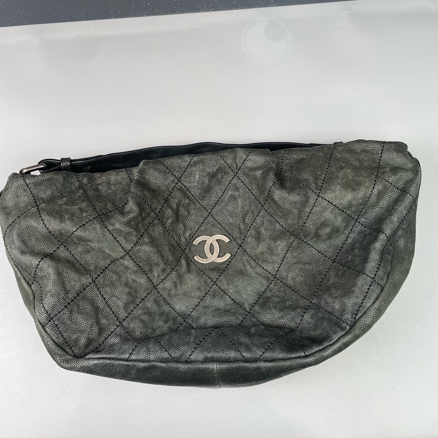Chanel - Other - Leather - Grey - (large)