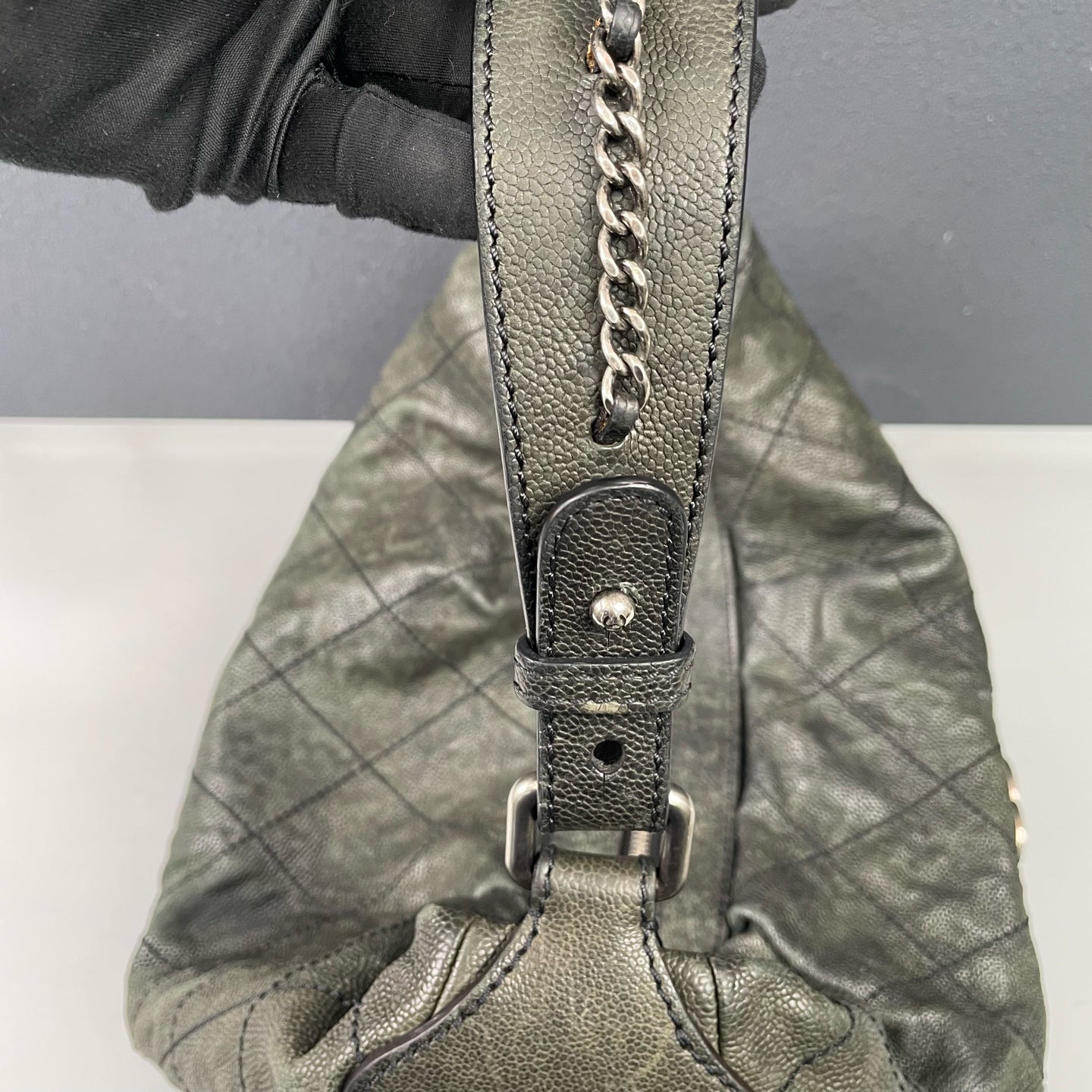 Chanel - Other - Leather - Grey - (Large)