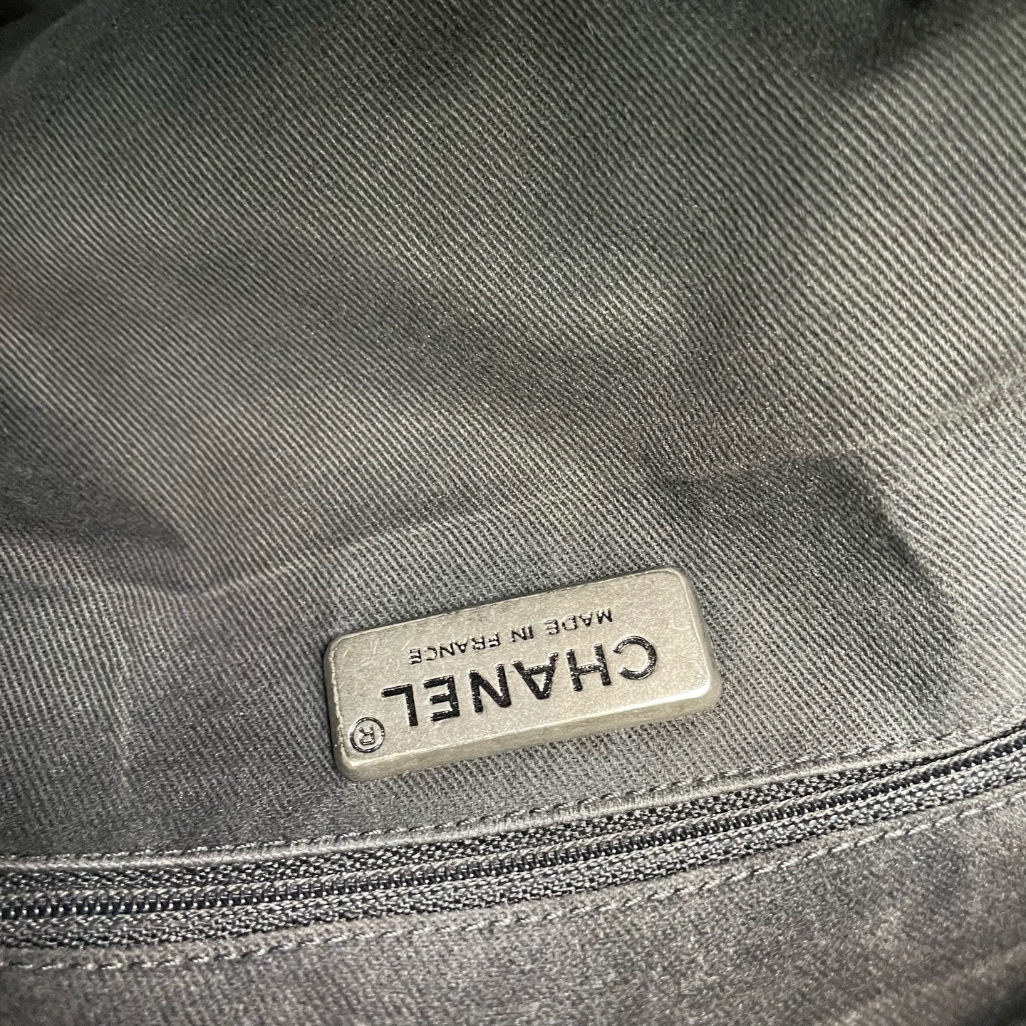 Chanel - Other - Leather - Grey - (Large)