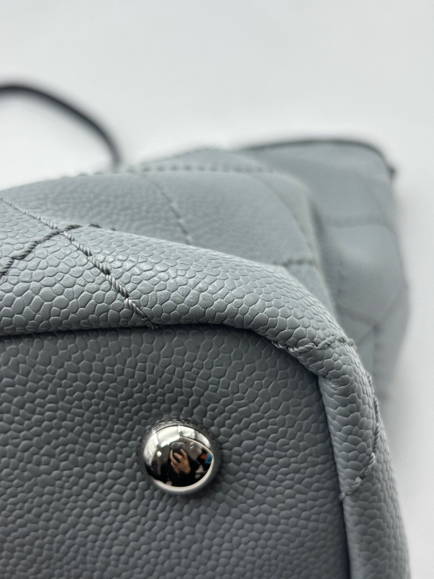 Chanel - Other - Leather - Grey - (Large)