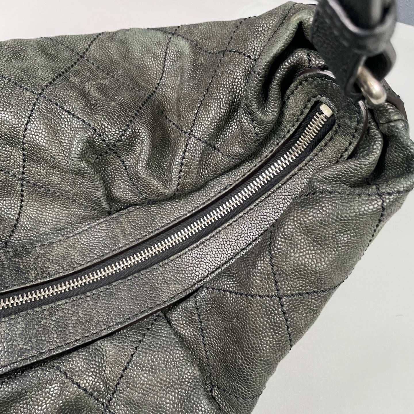 Chanel - Other - Leather - Grey - (large)