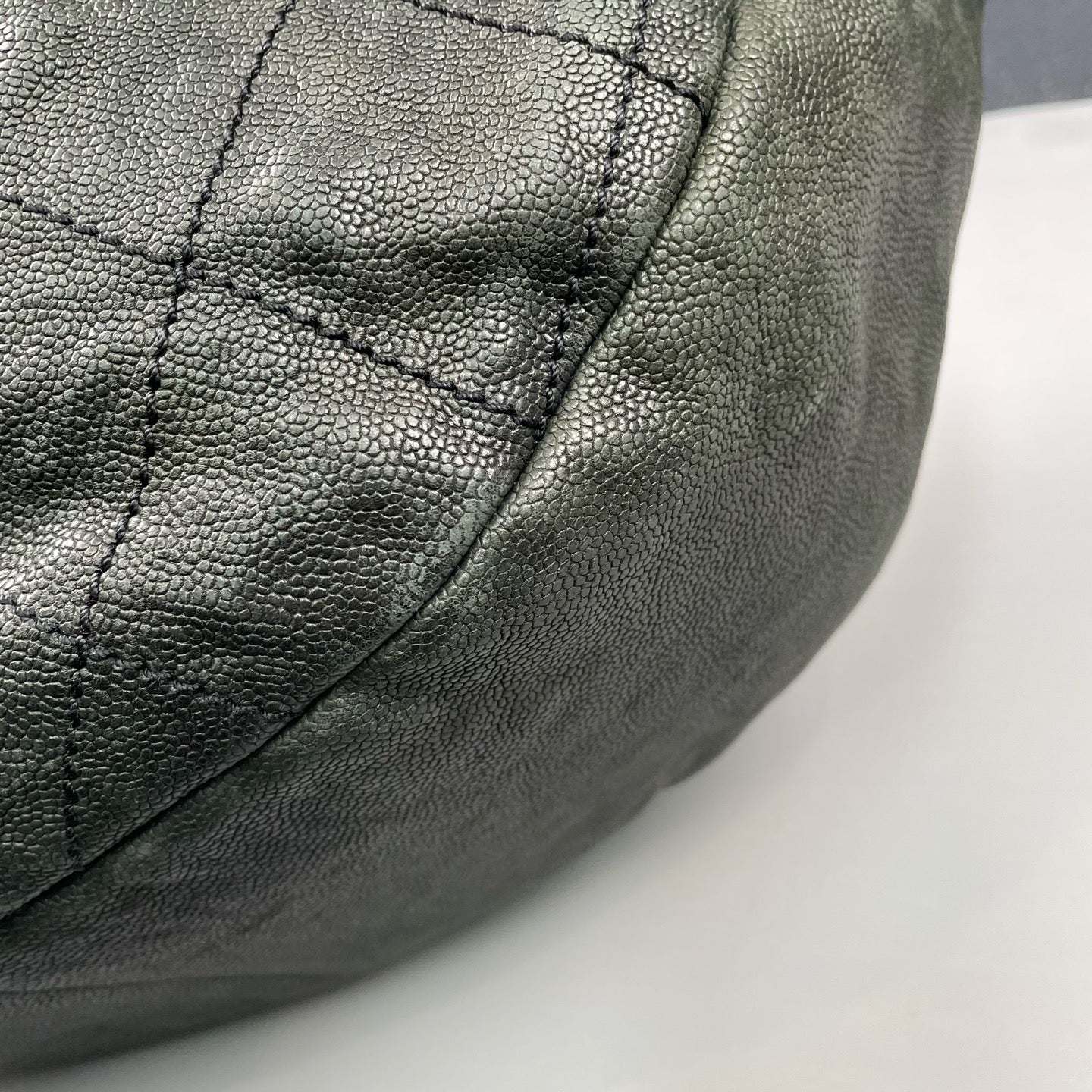Chanel - Other - Leather - Grey - (Large)
