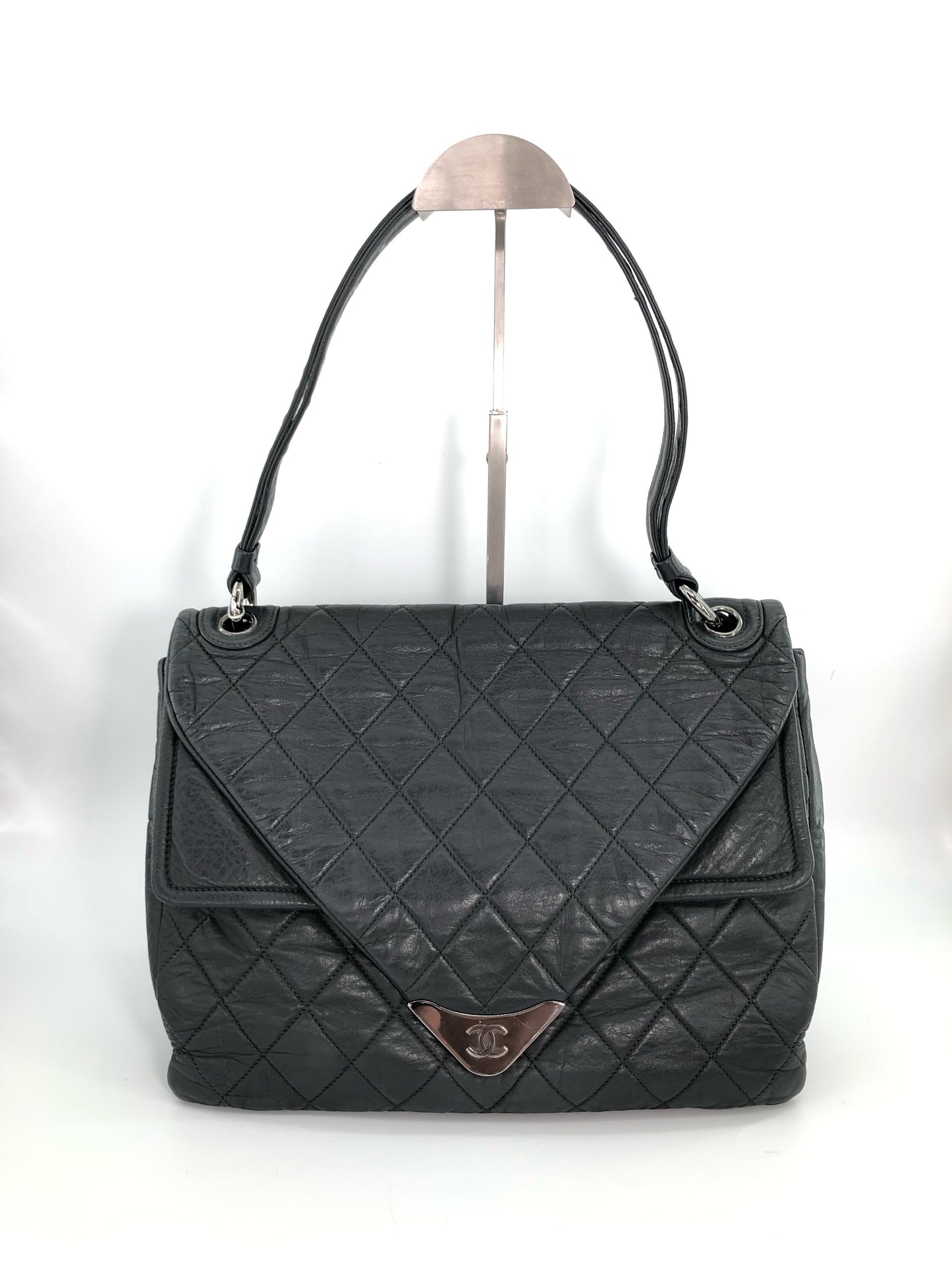 Chanel - Other - Leather - Grey - (medium)