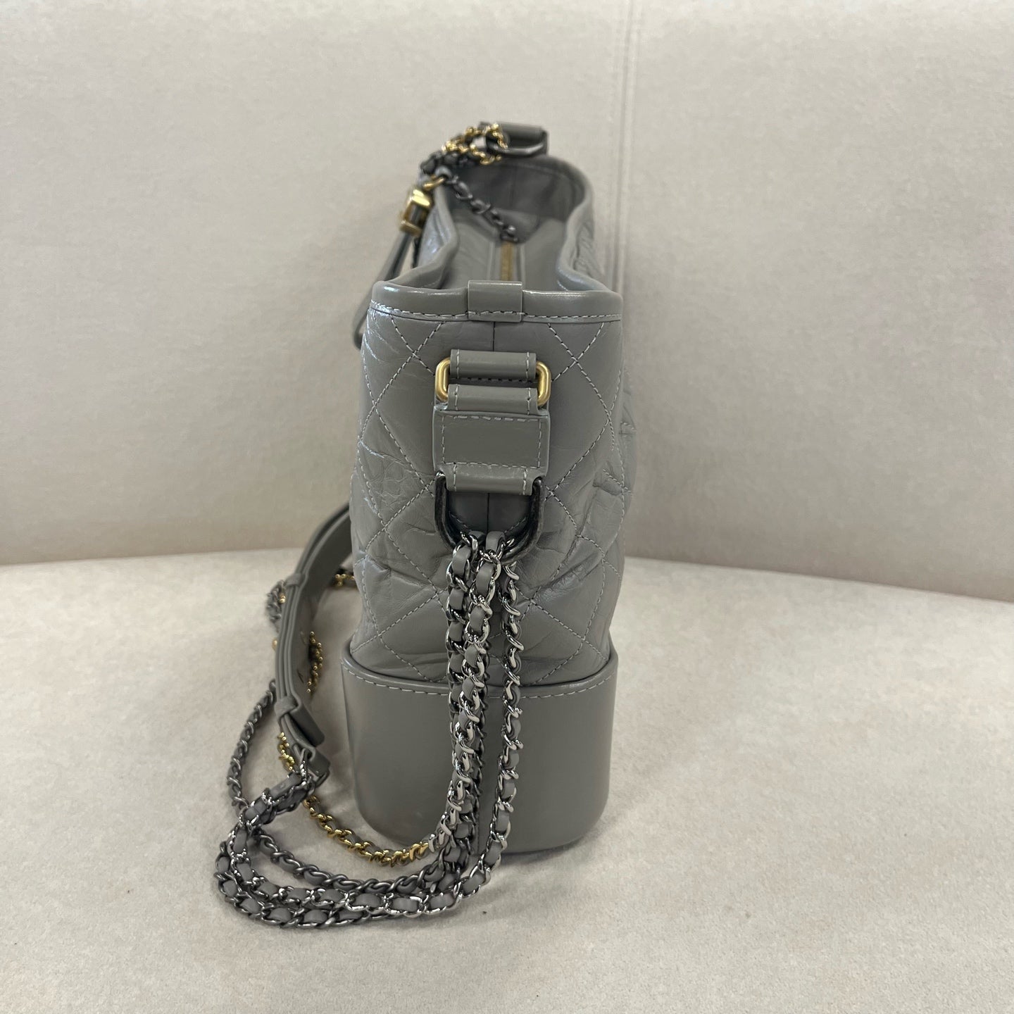 Chanel - Other - Leather - Grey - (medium)