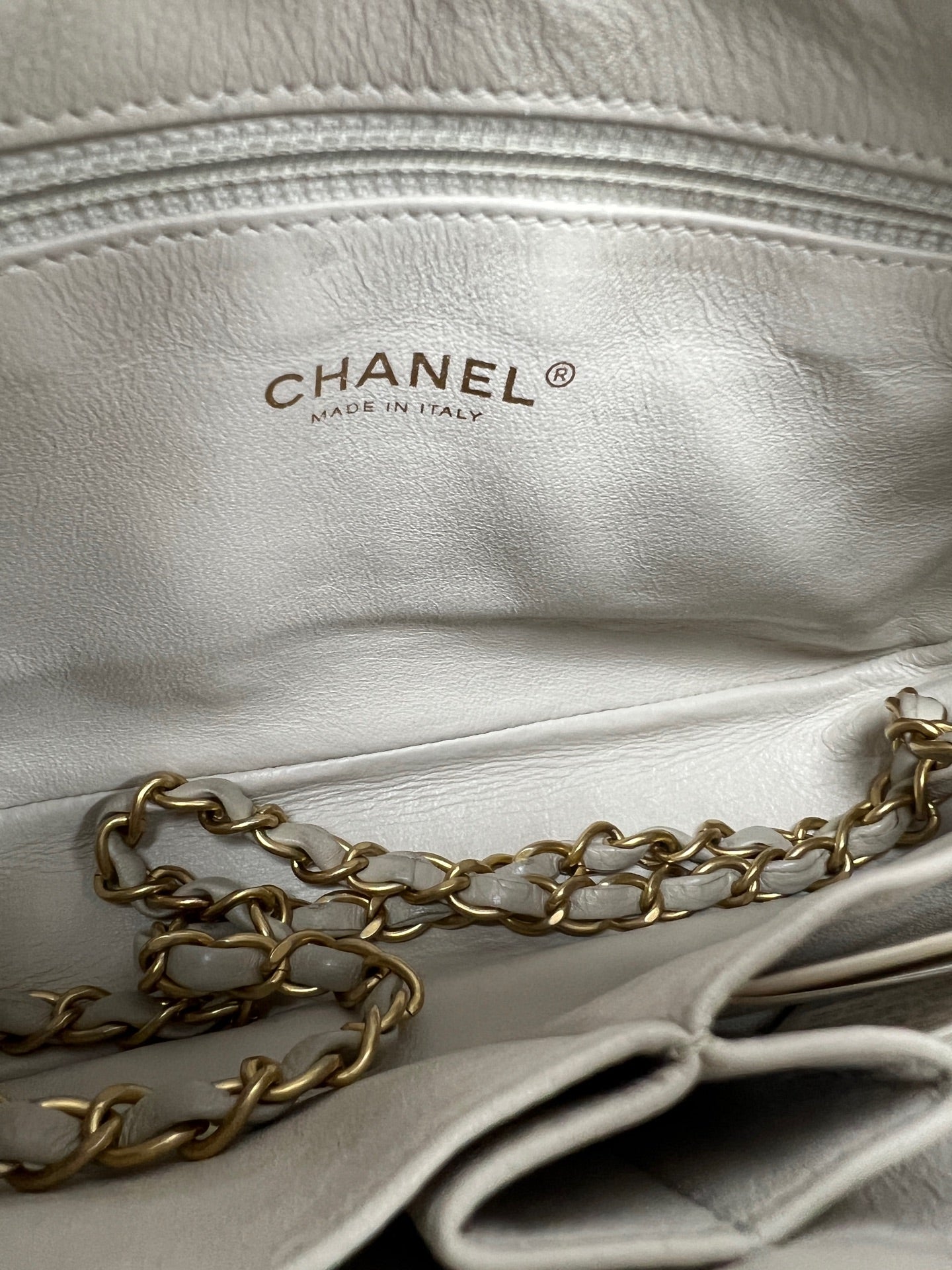 Chanel - Other - Leather - Grey - (medium)