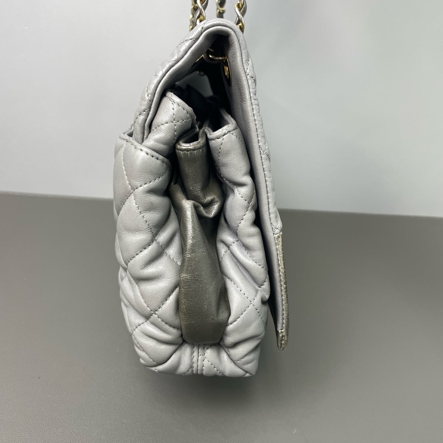 Chanel - Other - Leather - Grey - (medium)