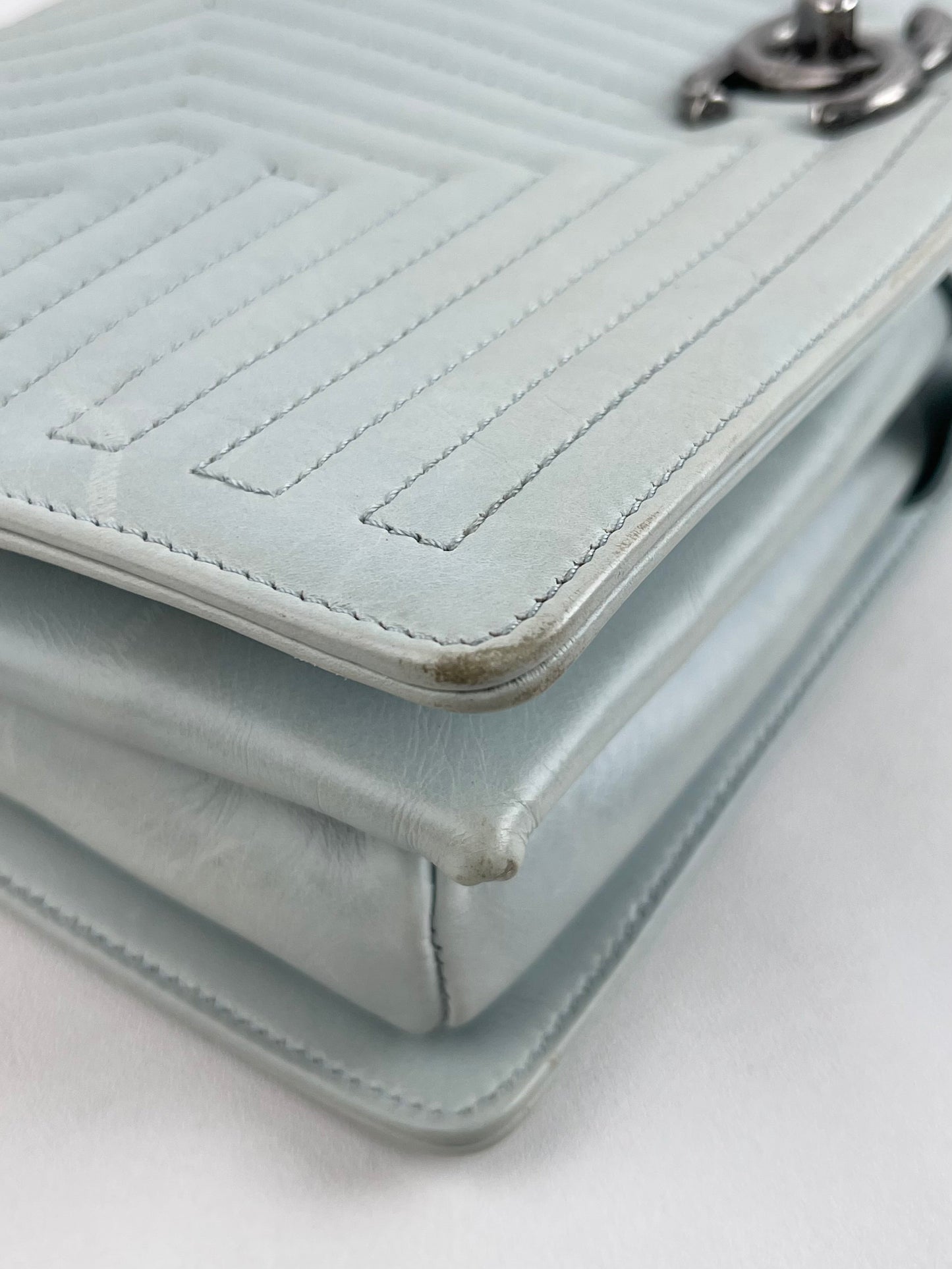 Chanel - Other - Leather - Grey - (medium)