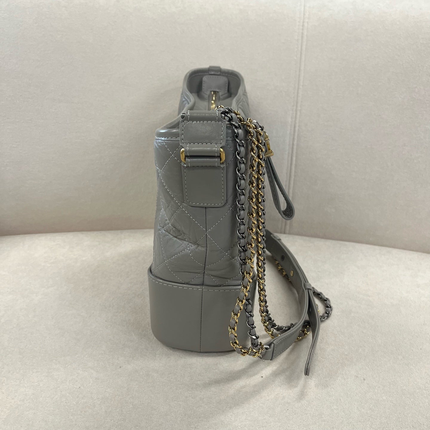 Chanel - Other - Leather - Grey - (medium)