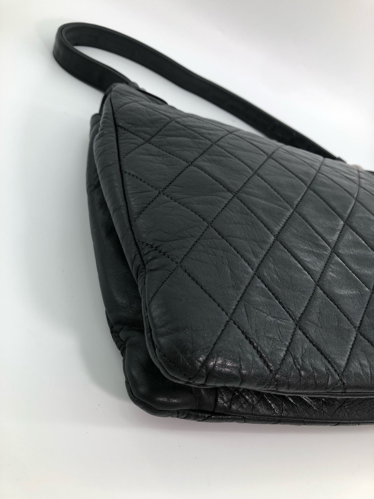 Chanel - Other - Leather - Grey - (medium)