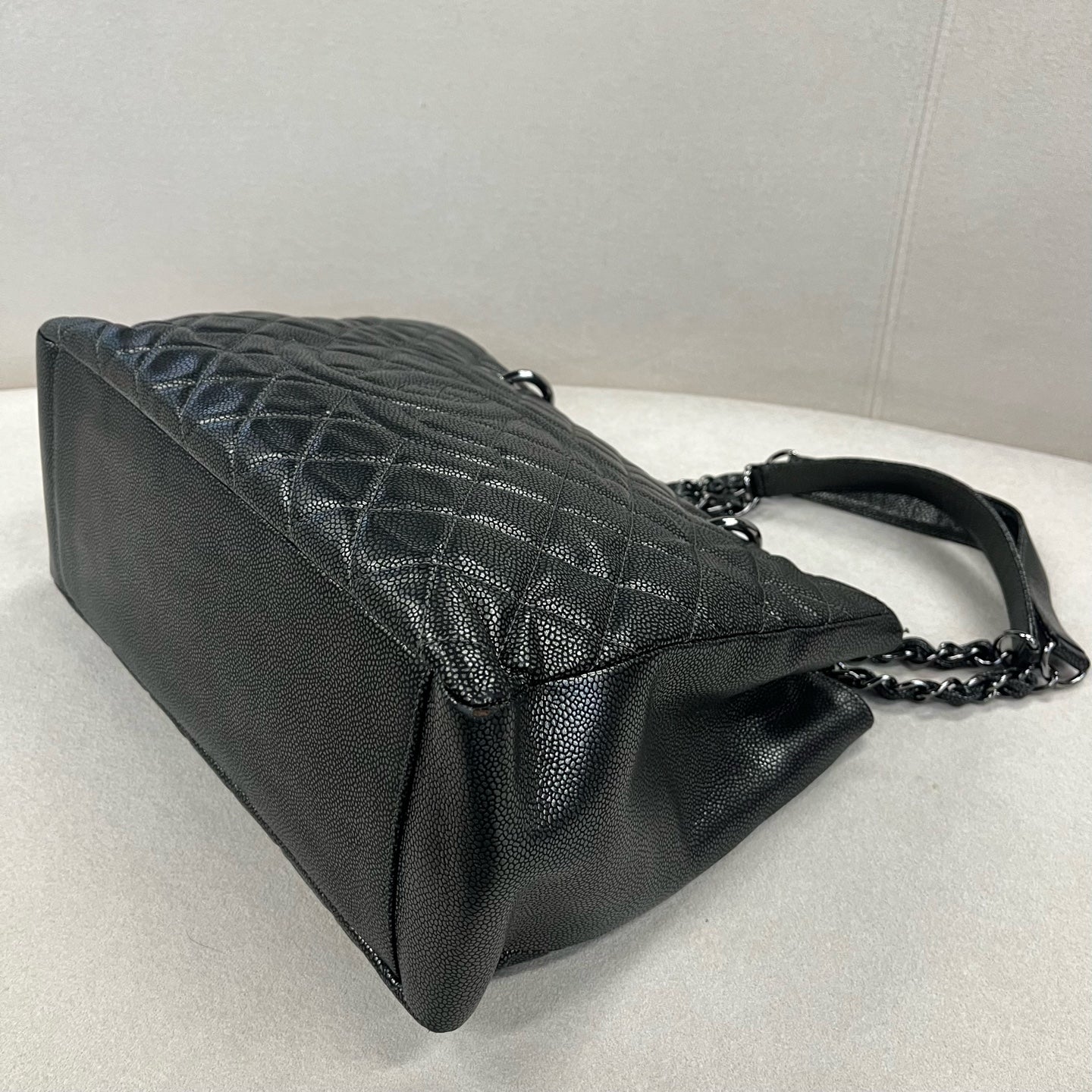Chanel - Other - Leather - Grey - (medium)