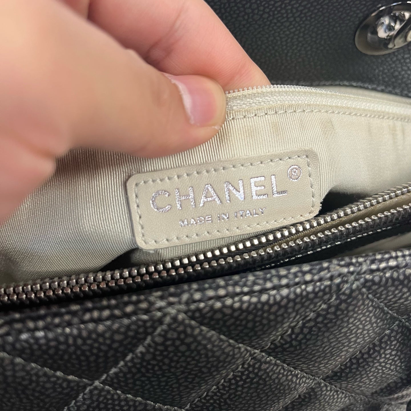Chanel - Other - Leather - Grey - (medium)