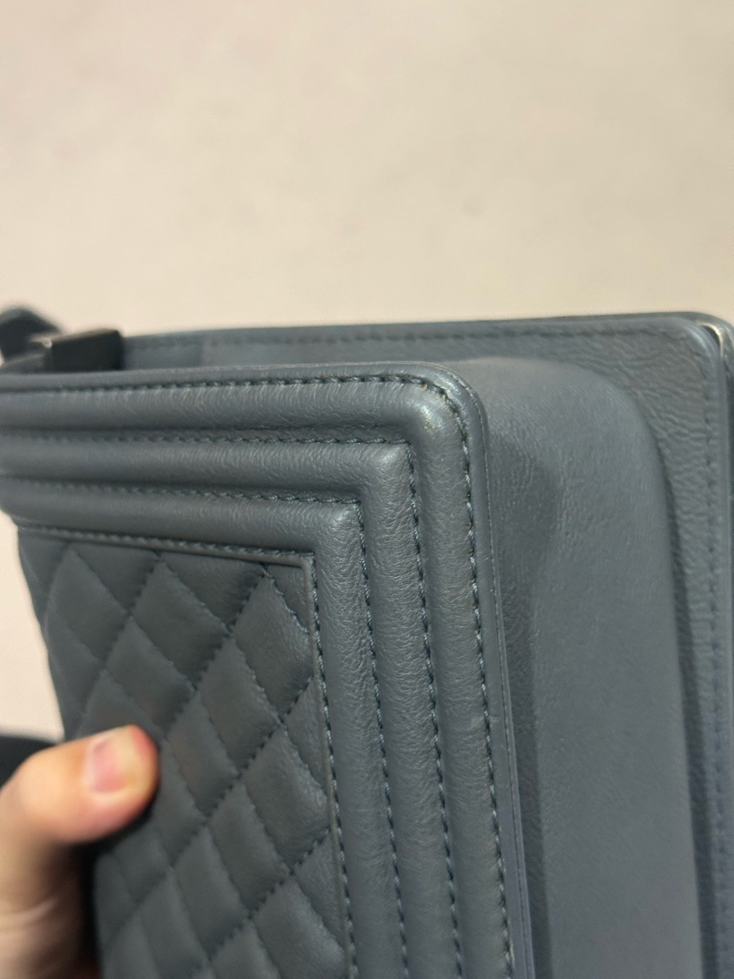 Chanel - Other - Leather - Grey - (medium)