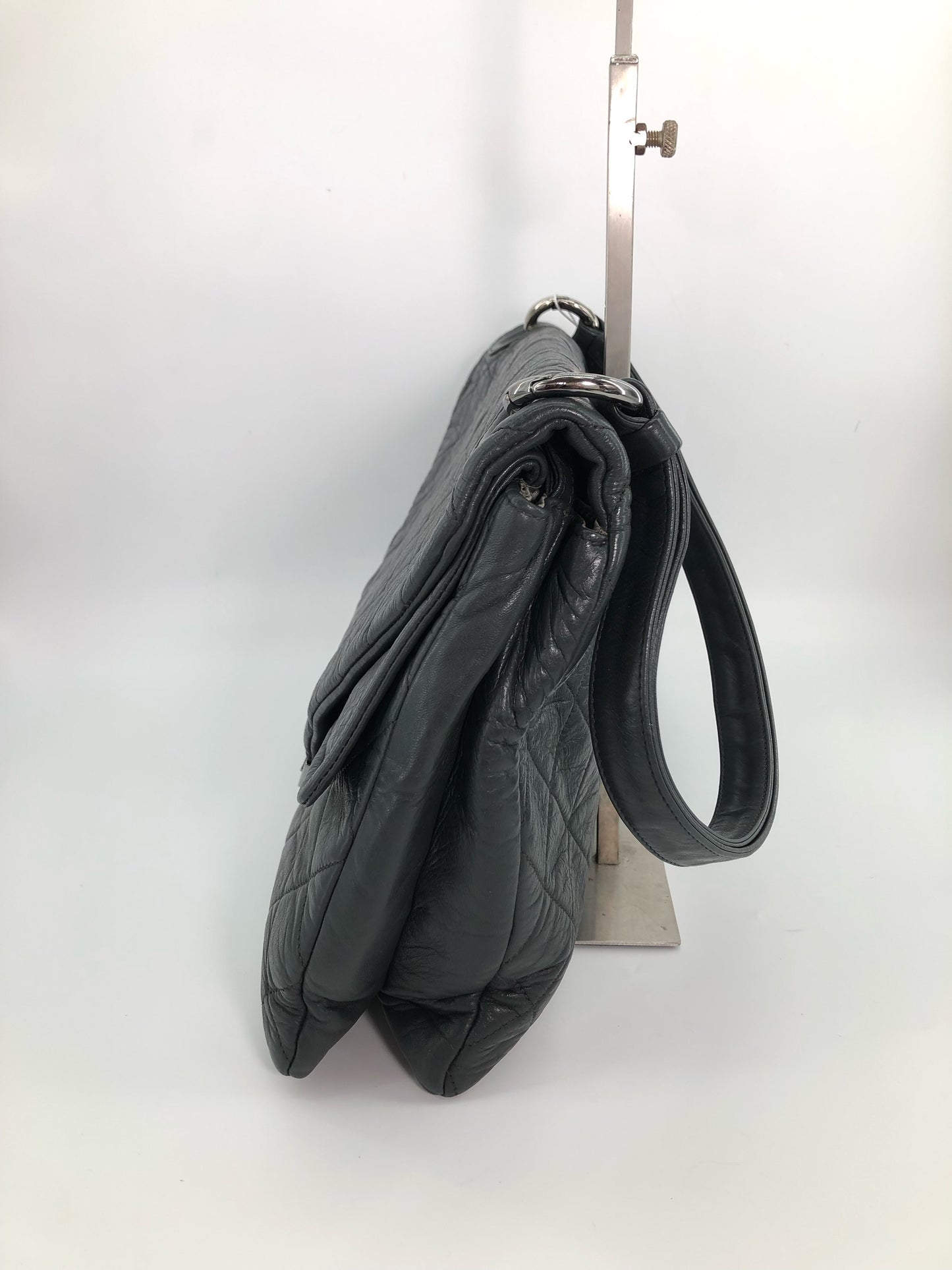 Chanel - Other - Leather - Grey - (medium)