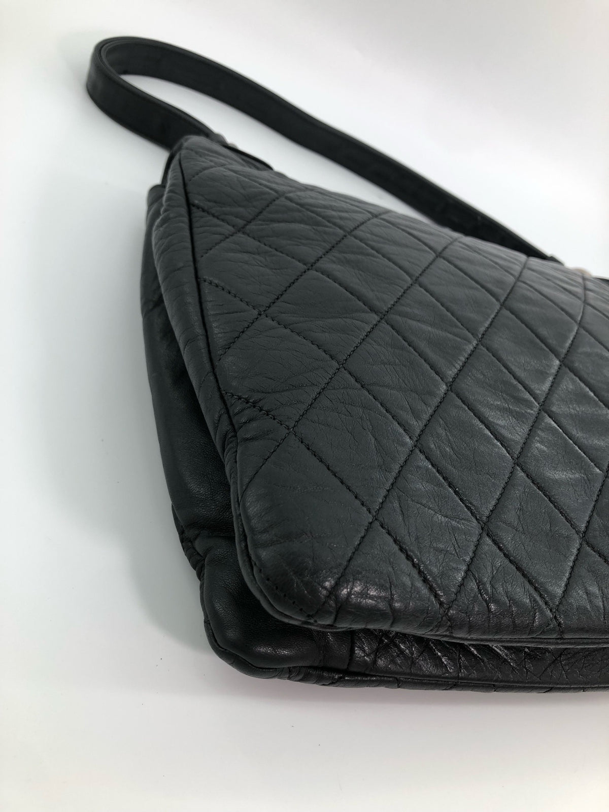 Chanel - Other - Leather - Grey - (medium)