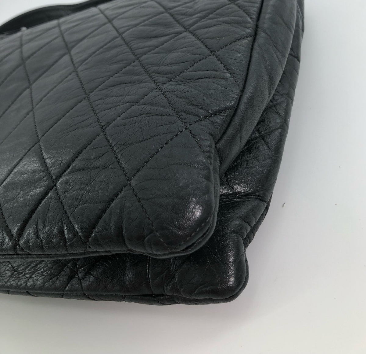 Chanel - Other - Leather - Grey - (medium)