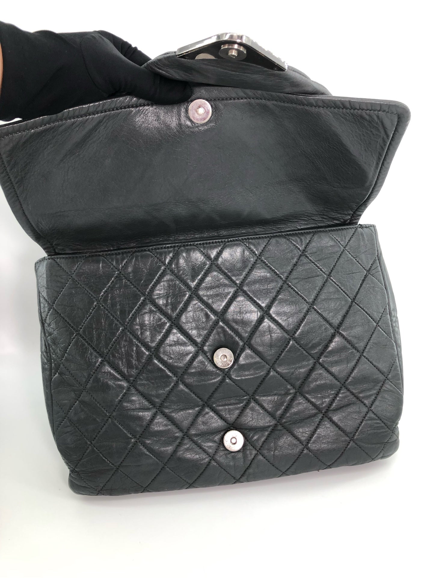 Chanel - Other - Leather - Grey - (medium)
