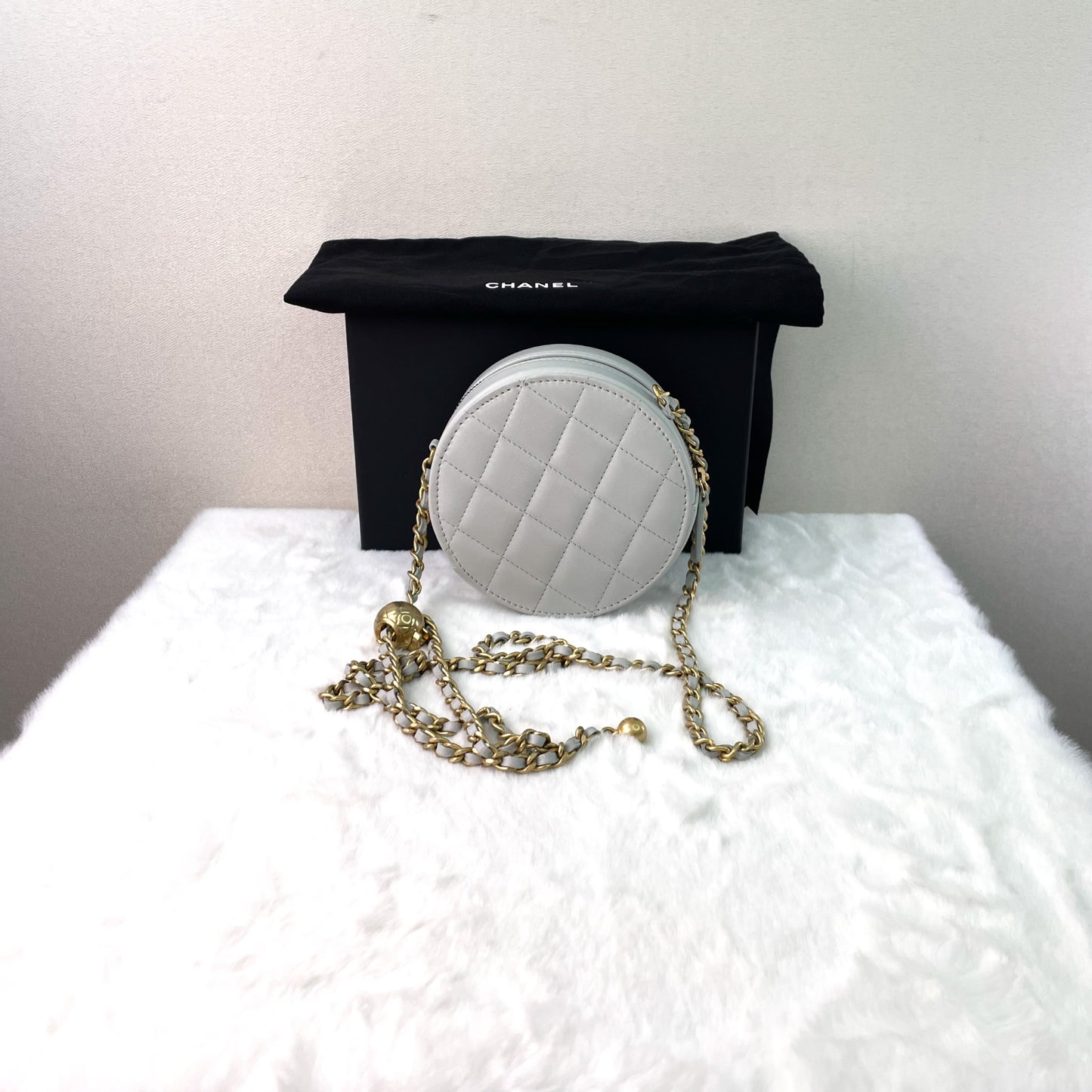 Chanel - Other - Leather - Grey - (mini)