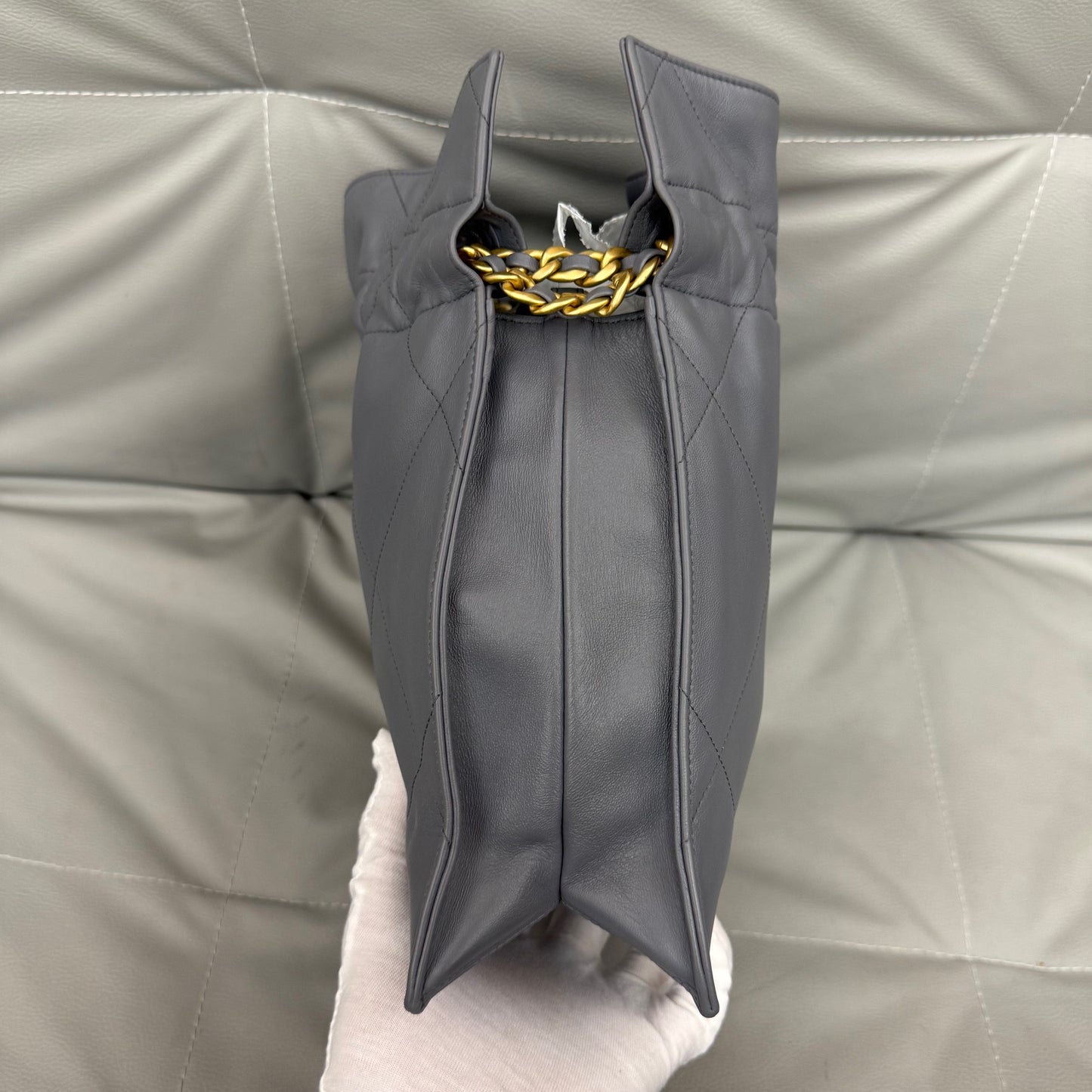 Chanel - Other - Leather - Grey - (small)