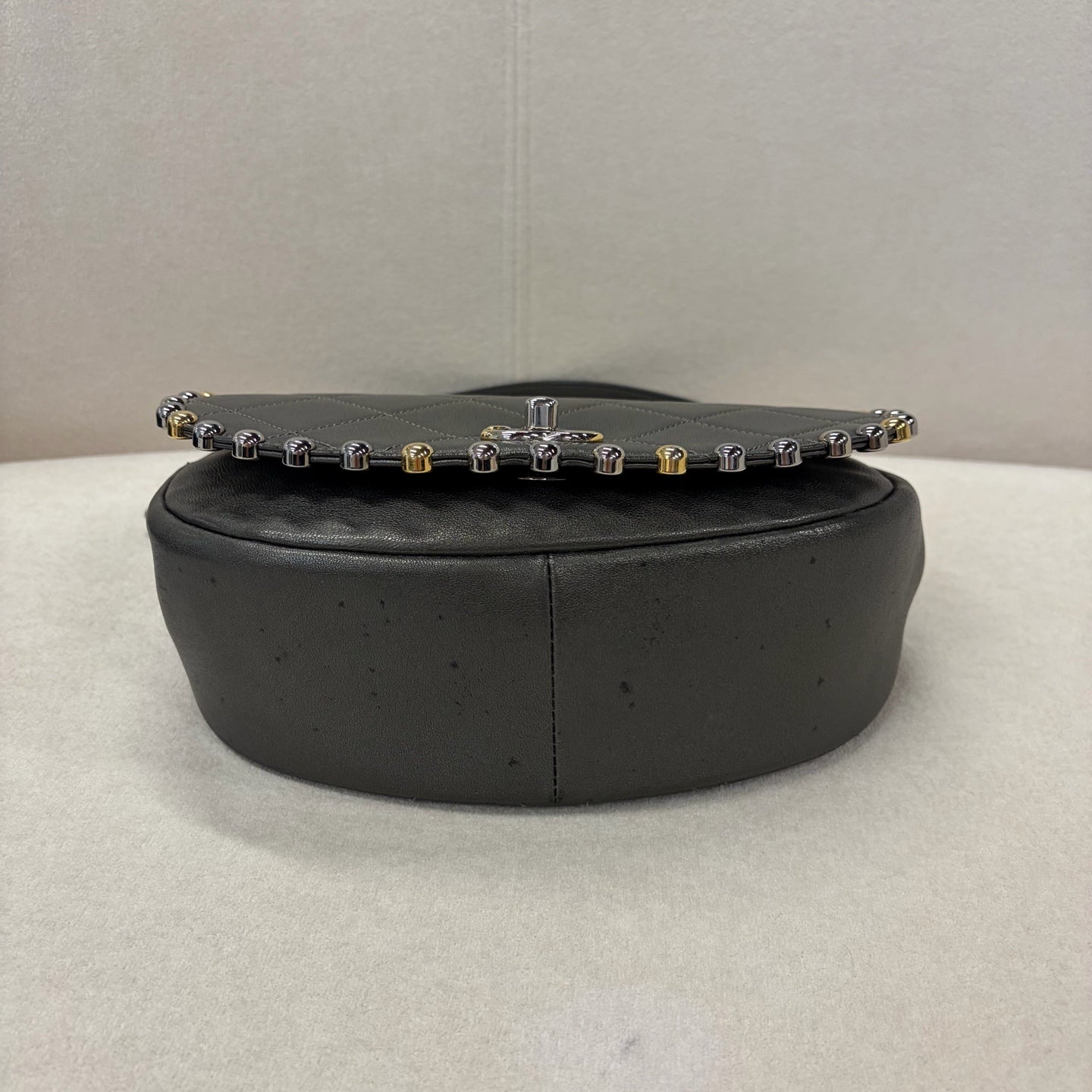 Chanel - Other - Leather - Grey - (small)